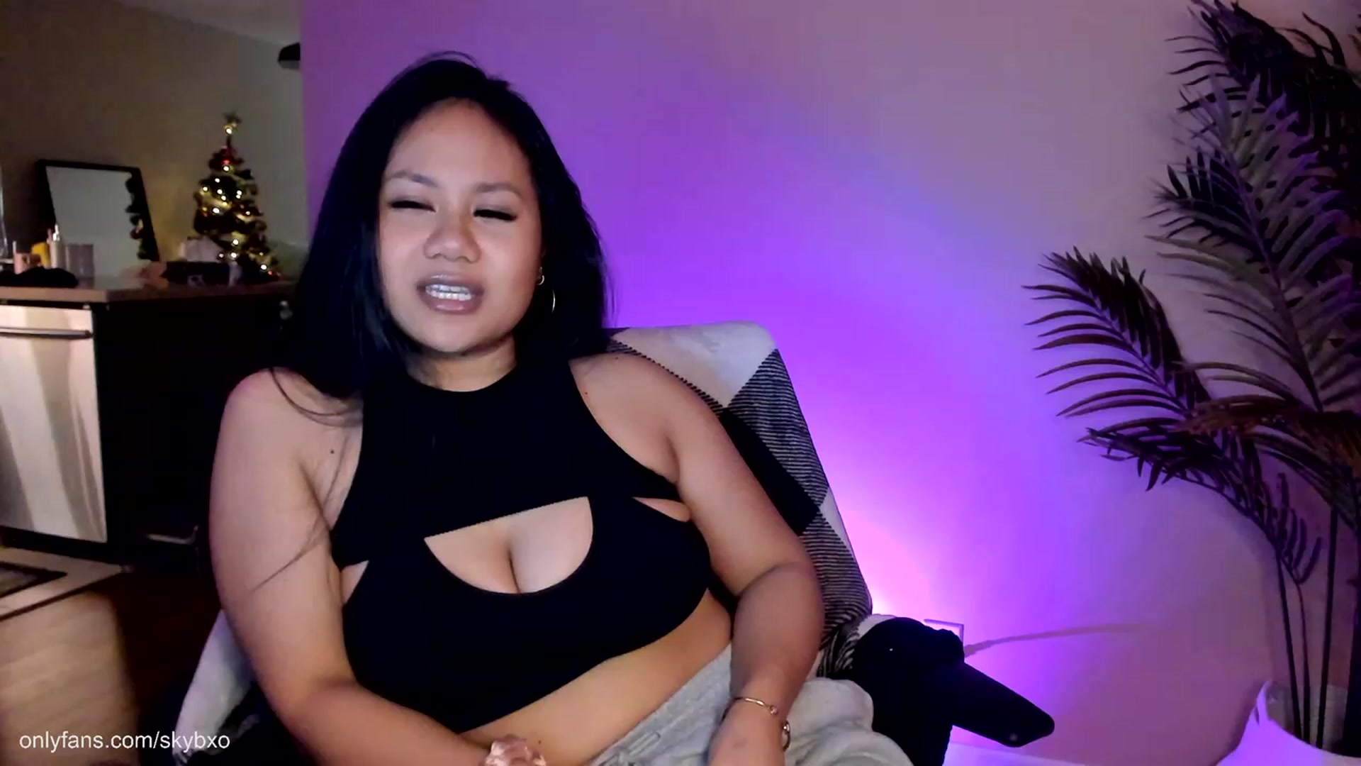 Gallery image thumbnail from BlakeSky's myfreecams stream on, 01/13/2023, 03:54 image 9 of 20