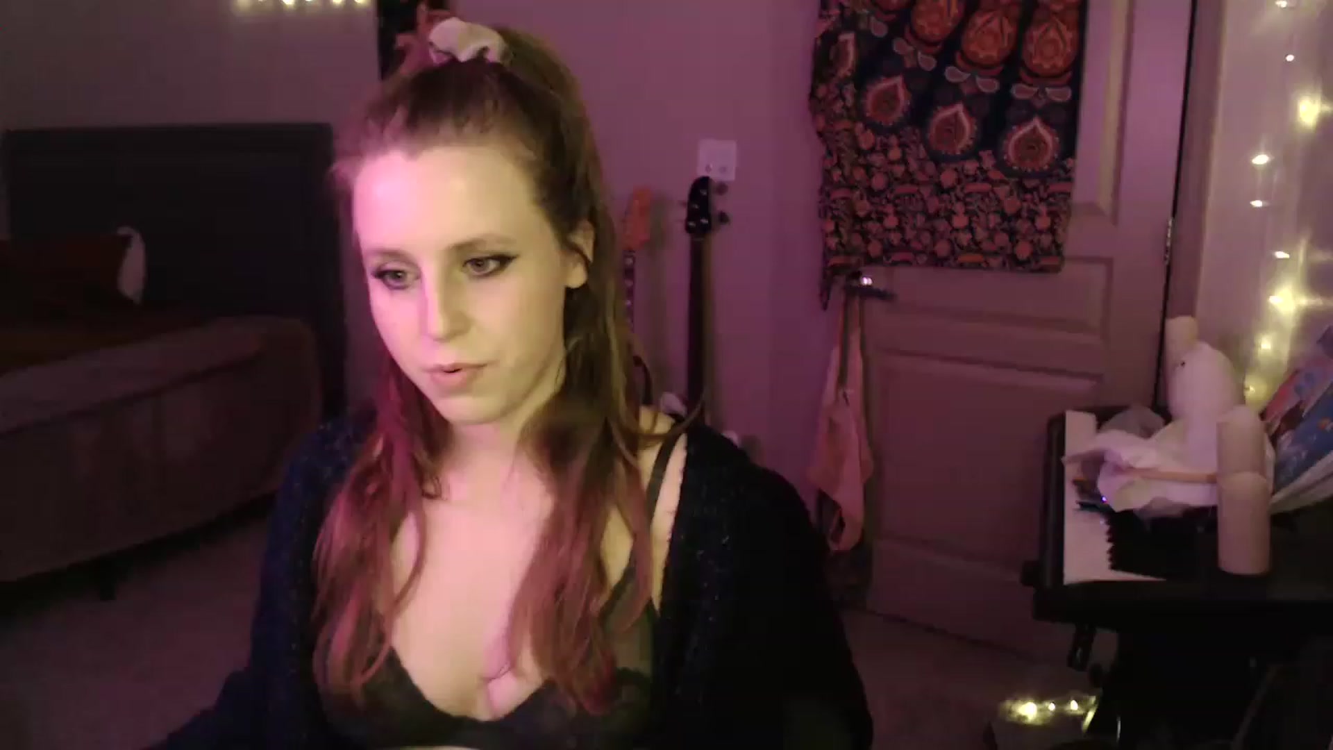 Gallery image thumbnail from Blake_Bardot's myfreecams stream on, 11/20/2022, 02:47 image 8 of 20