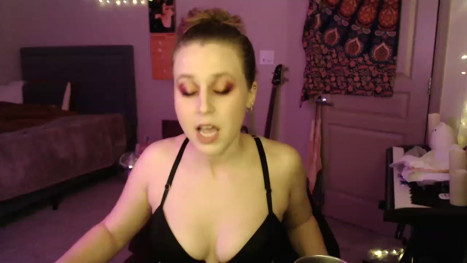 Gallery image thumbnail from Blake_Bardot's myfreecams stream on, 11/24/2022, 06:04 image 17 of 20