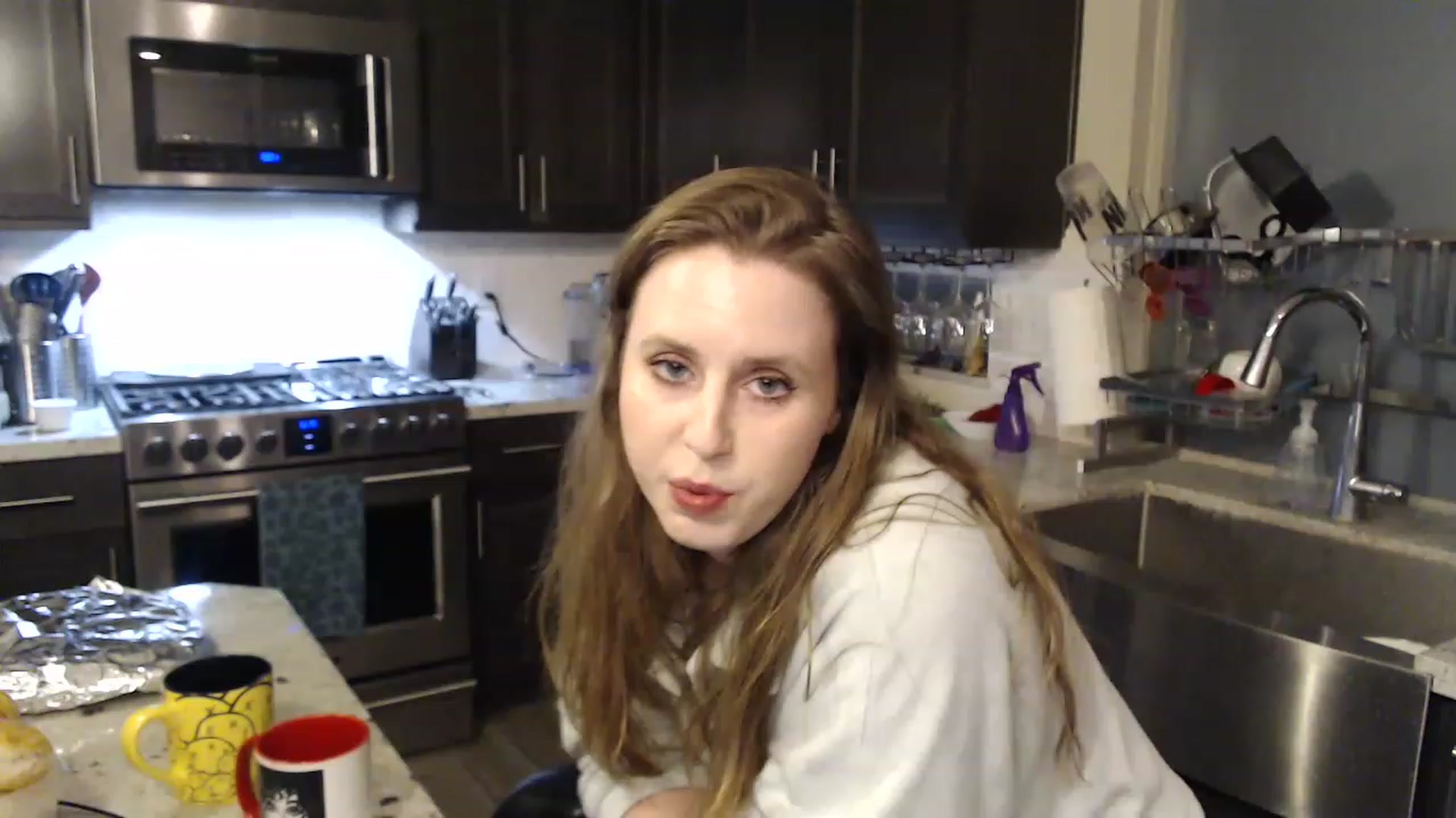 Gallery image thumbnail from Blake_Bardot's myfreecams stream on, 11/25/2022, 02:32 image 18 of 20