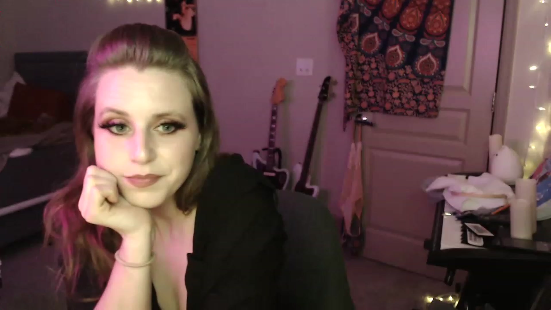 Gallery image thumbnail from Blake_Bardot's myfreecams stream on, 11/29/2022, 06:59 image 11 of 20