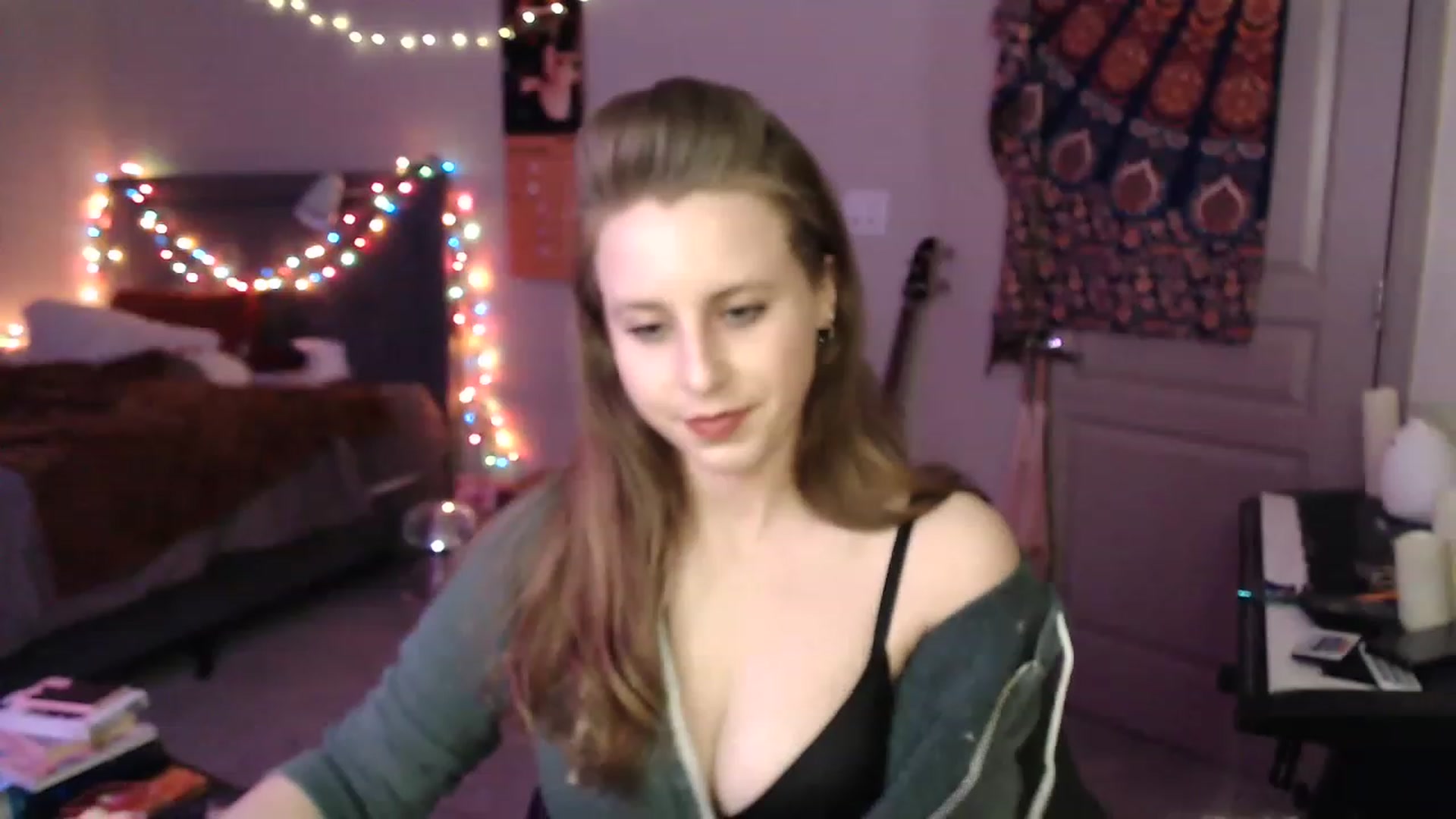 Gallery image thumbnail from Blake_Bardot's myfreecams stream on, 12/11/2022, 08:48 image 6 of 20