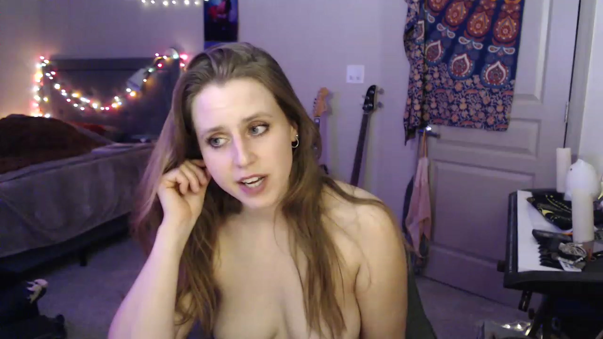 Gallery image thumbnail from Blake_Bardot's myfreecams stream on, 12/20/2022, 08:20 image 17 of 20