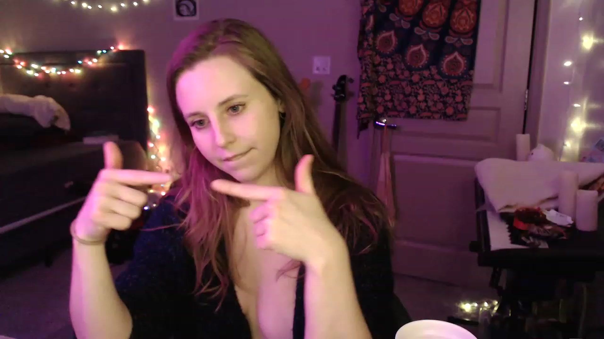 Gallery image thumbnail from Blake_Bardot's myfreecams stream on, 12/24/2022, 07:29 image 7 of 20