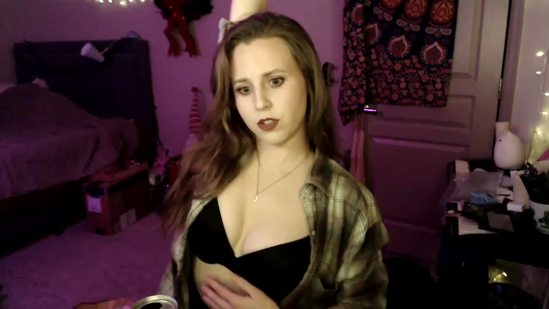Gallery image thumbnail from Blake_Bardot's myfreecams stream on, 01/29/2023, 03:09 image 2 of 20