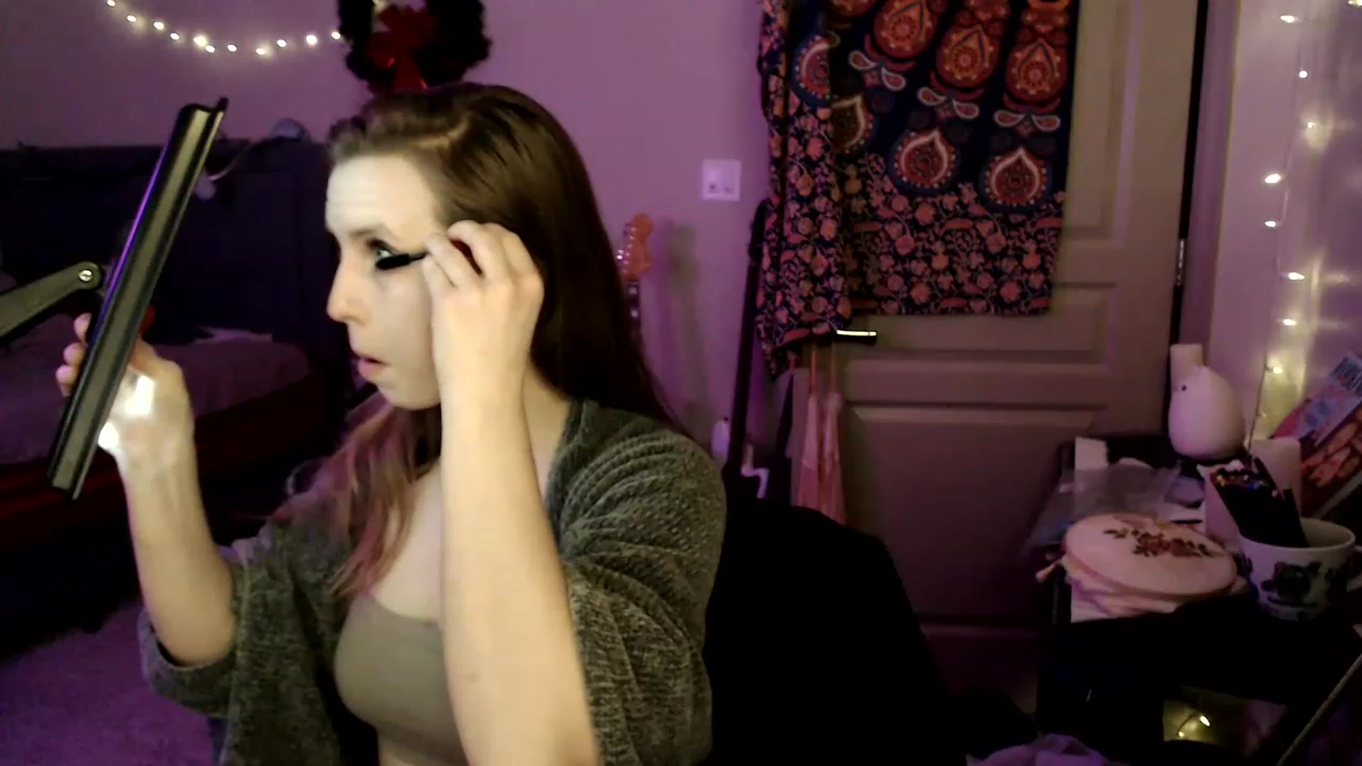 Gallery image thumbnail from Blake_Bardot's myfreecams stream on, 02/05/2023, 03:44 image 19 of 20