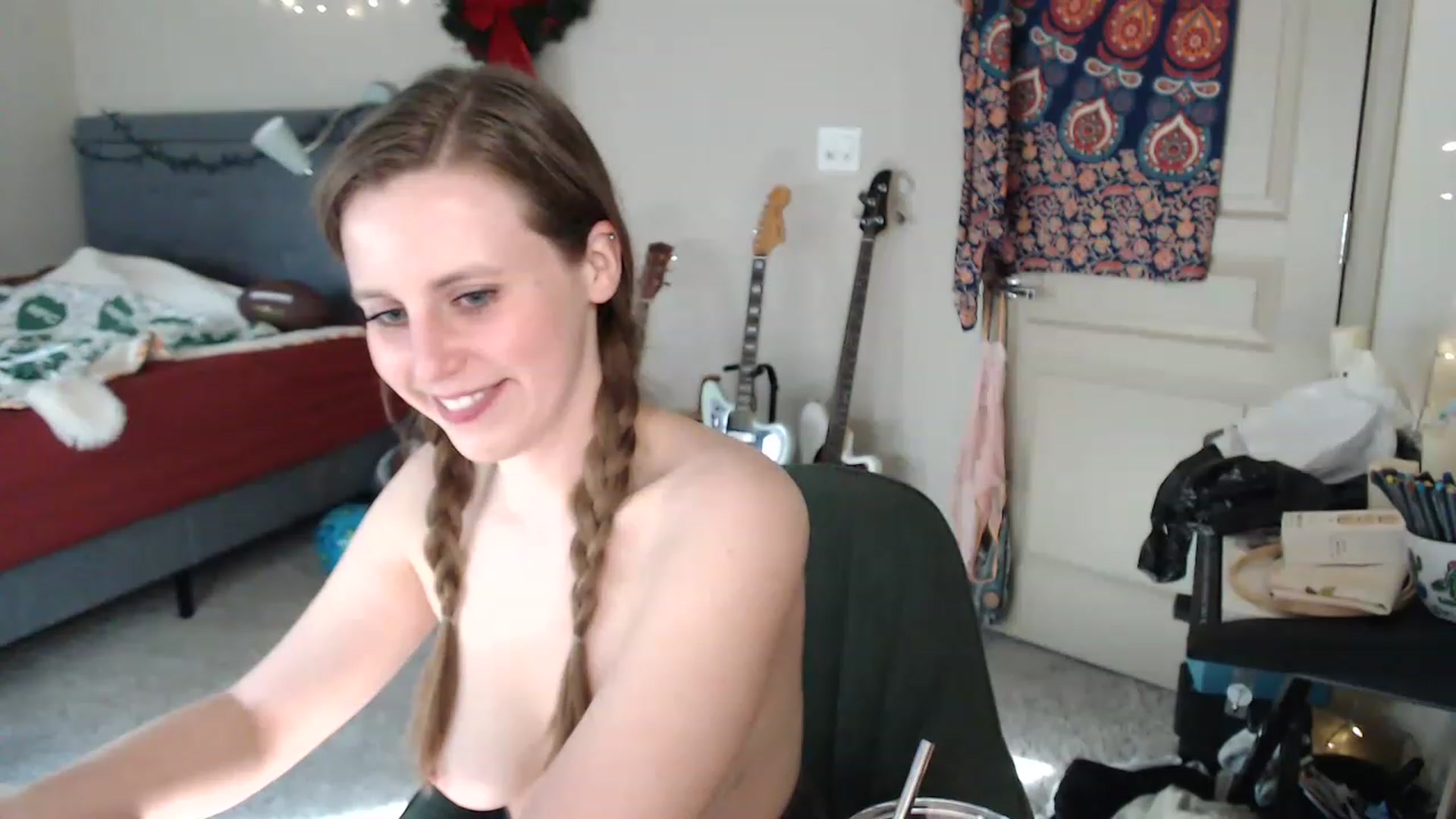 Gallery image thumbnail from Blake_Bardot's myfreecams stream on, 02/13/2023, 24:20 image 6 of 20
