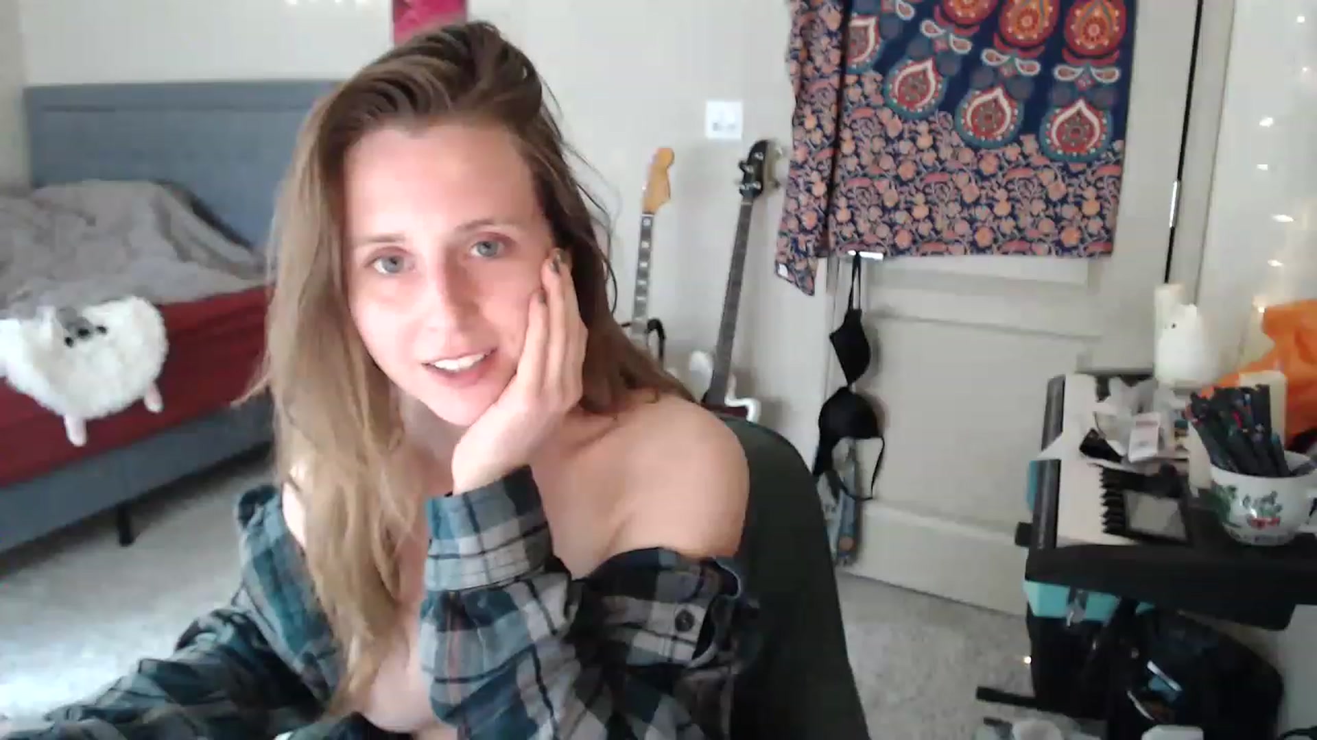 Gallery image thumbnail from Blake_Bardot's myfreecams stream on, 03/04/2023, 21:26 image 13 of 20