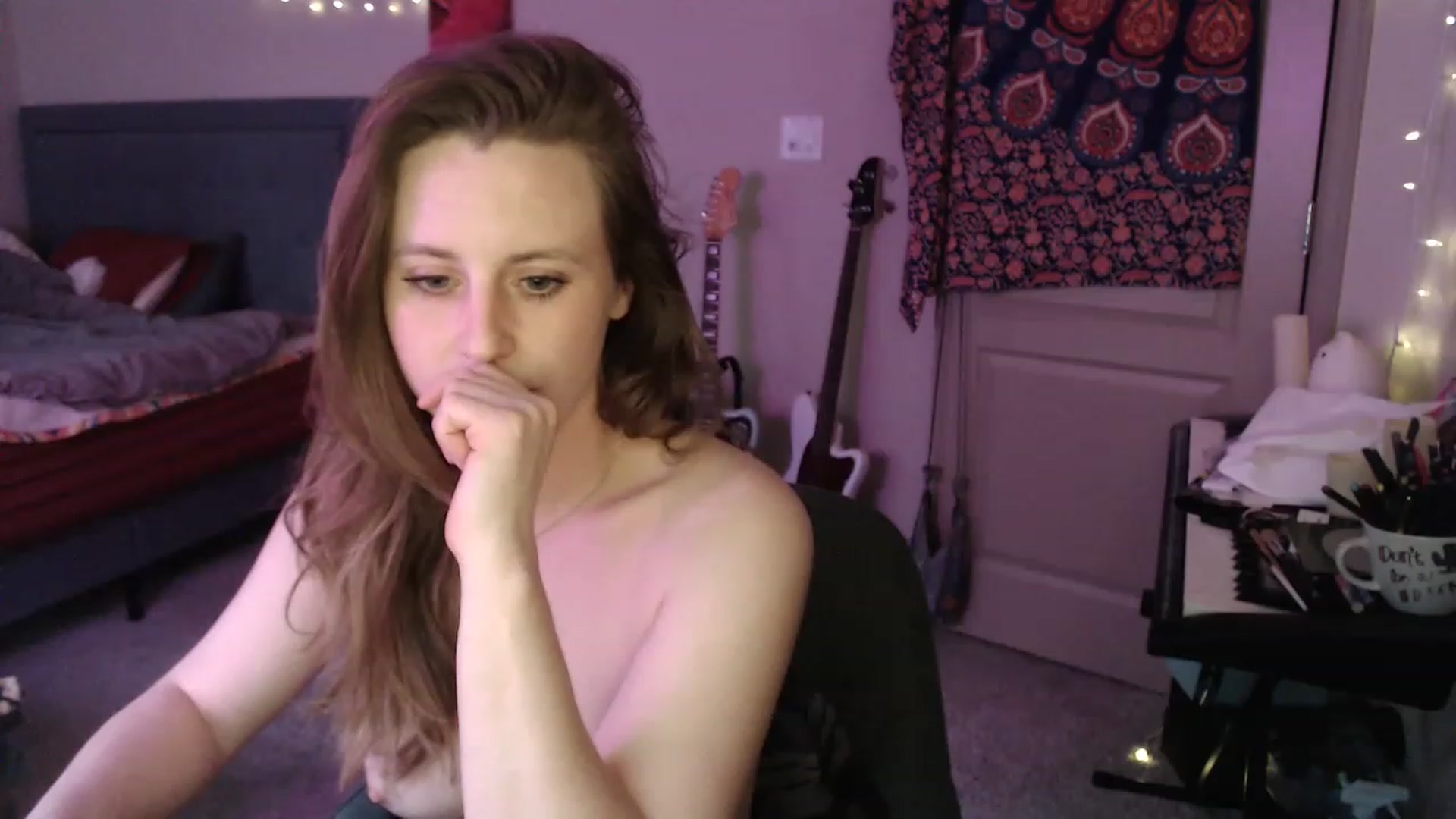 Gallery image thumbnail from Blake_Bardot's myfreecams stream on, 03/27/2023, 02:05 image 6 of 20