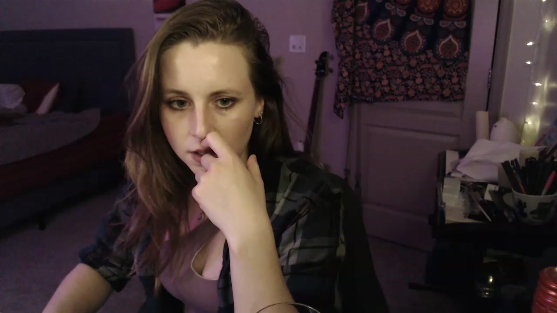 Gallery image thumbnail from Blake_Bardot's myfreecams stream on, 03/29/2023, 02:28 image 17 of 20