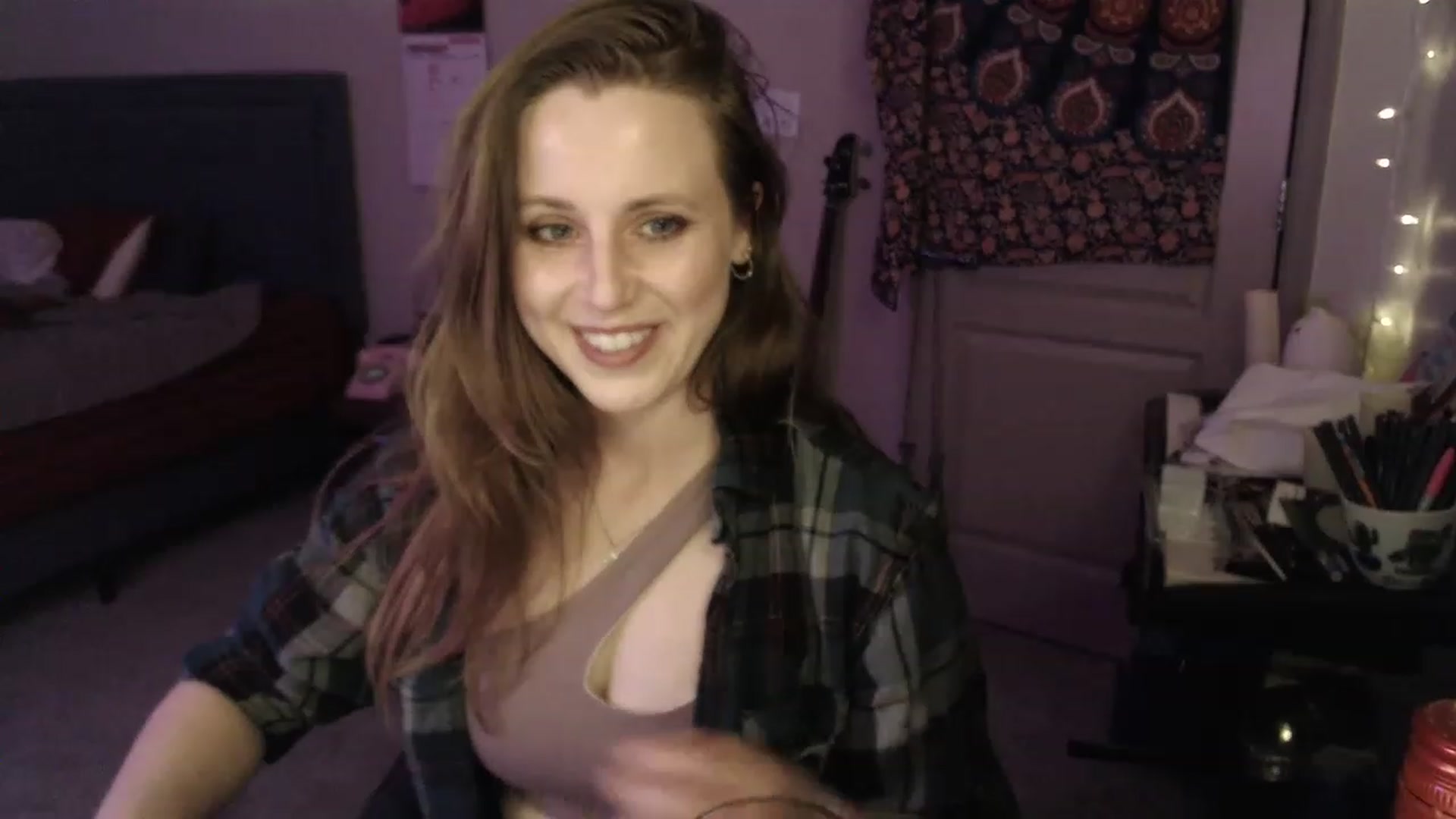 Gallery image thumbnail from Blake_Bardot's myfreecams stream on, 03/29/2023, 02:28 image 16 of 20