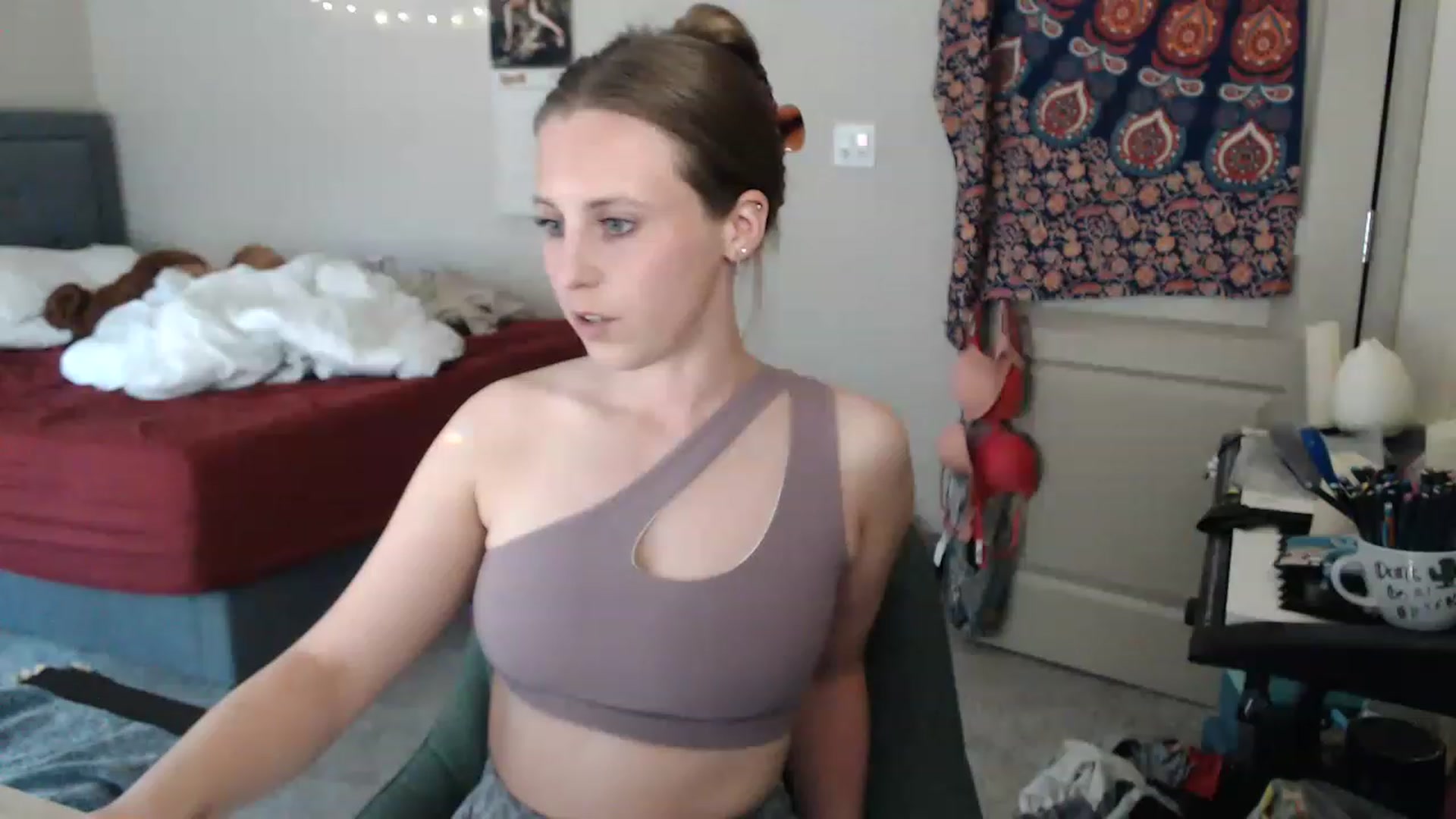 Gallery image thumbnail from Blake_Bardot's myfreecams stream on, 05/13/2023, 19:31 image 16 of 20