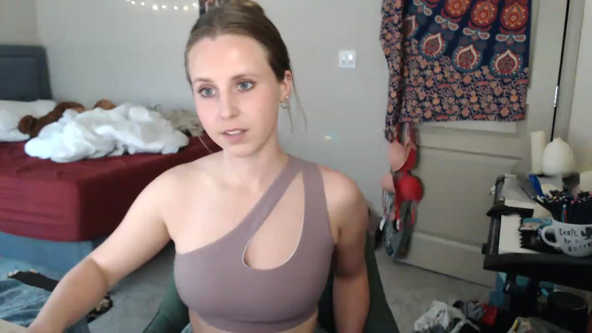 Gallery image thumbnail from Blake_Bardot's myfreecams stream on, 05/13/2023, 19:31 image 11 of 20