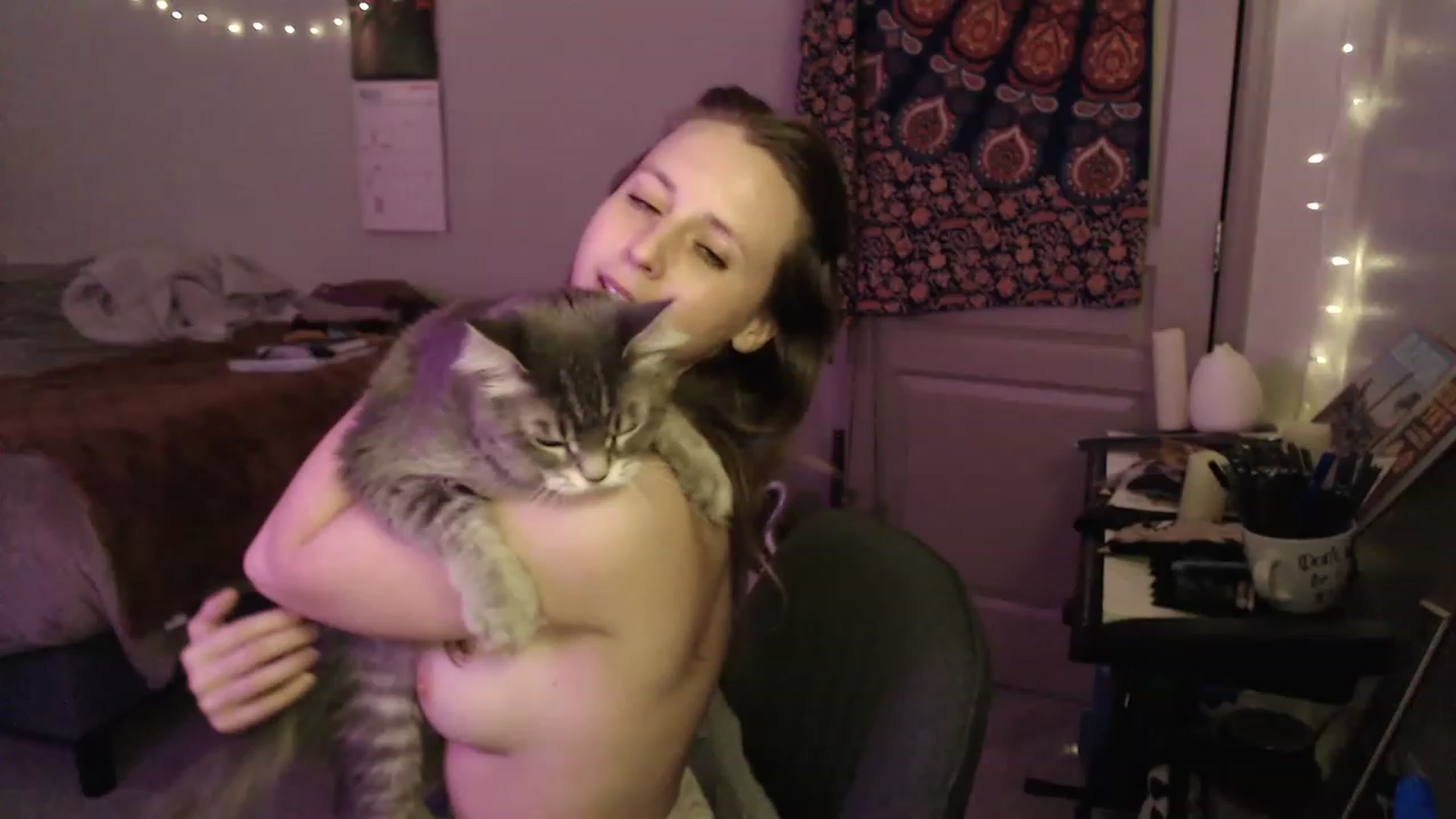 Gallery image thumbnail from Blake_Bardot's myfreecams stream on, 05/28/2023, 07:35 image 10 of 20