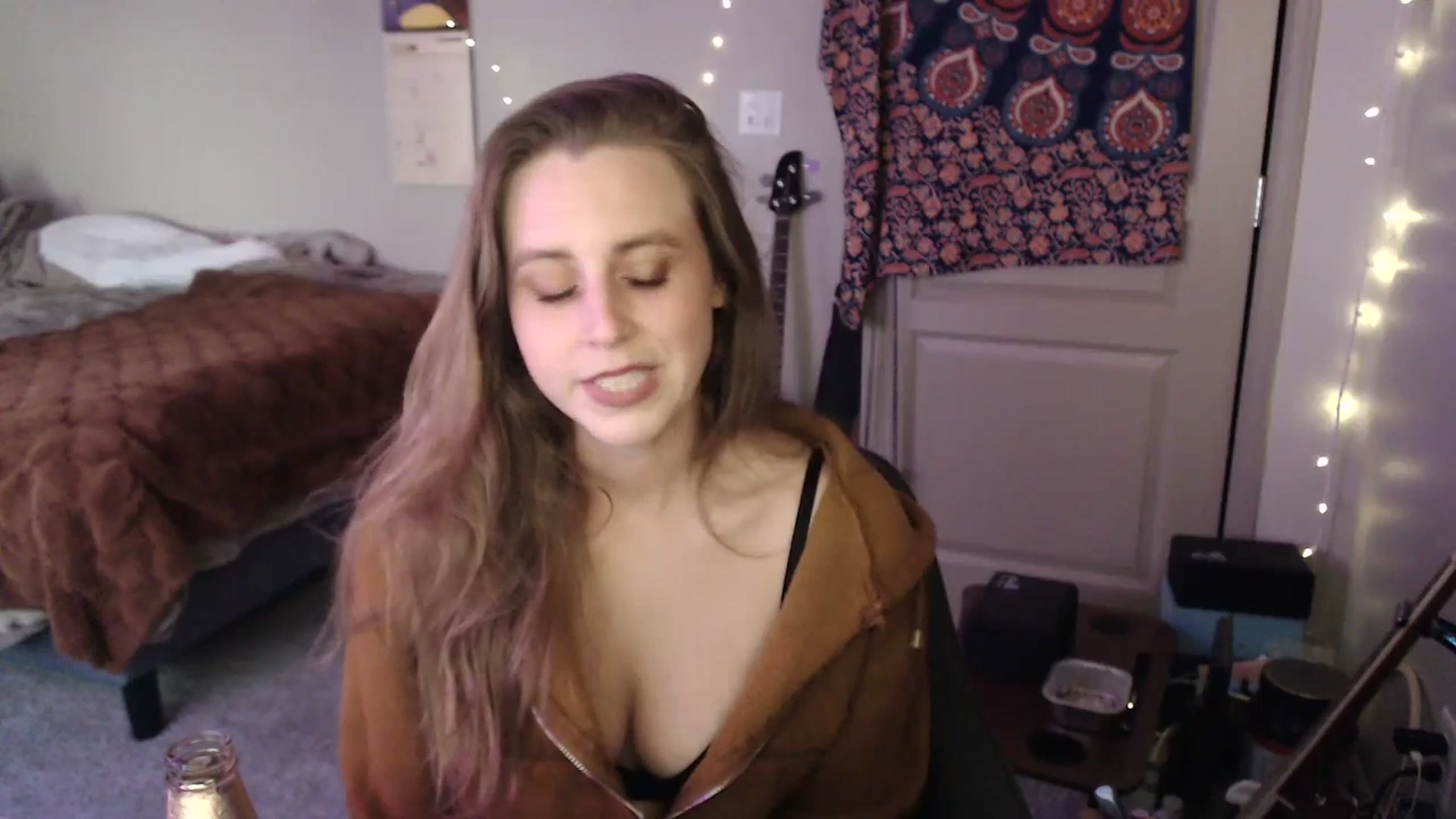 Gallery image thumbnail from Blake_Bardot's myfreecams stream on, 06/18/2023, 03:47 image 4 of 20