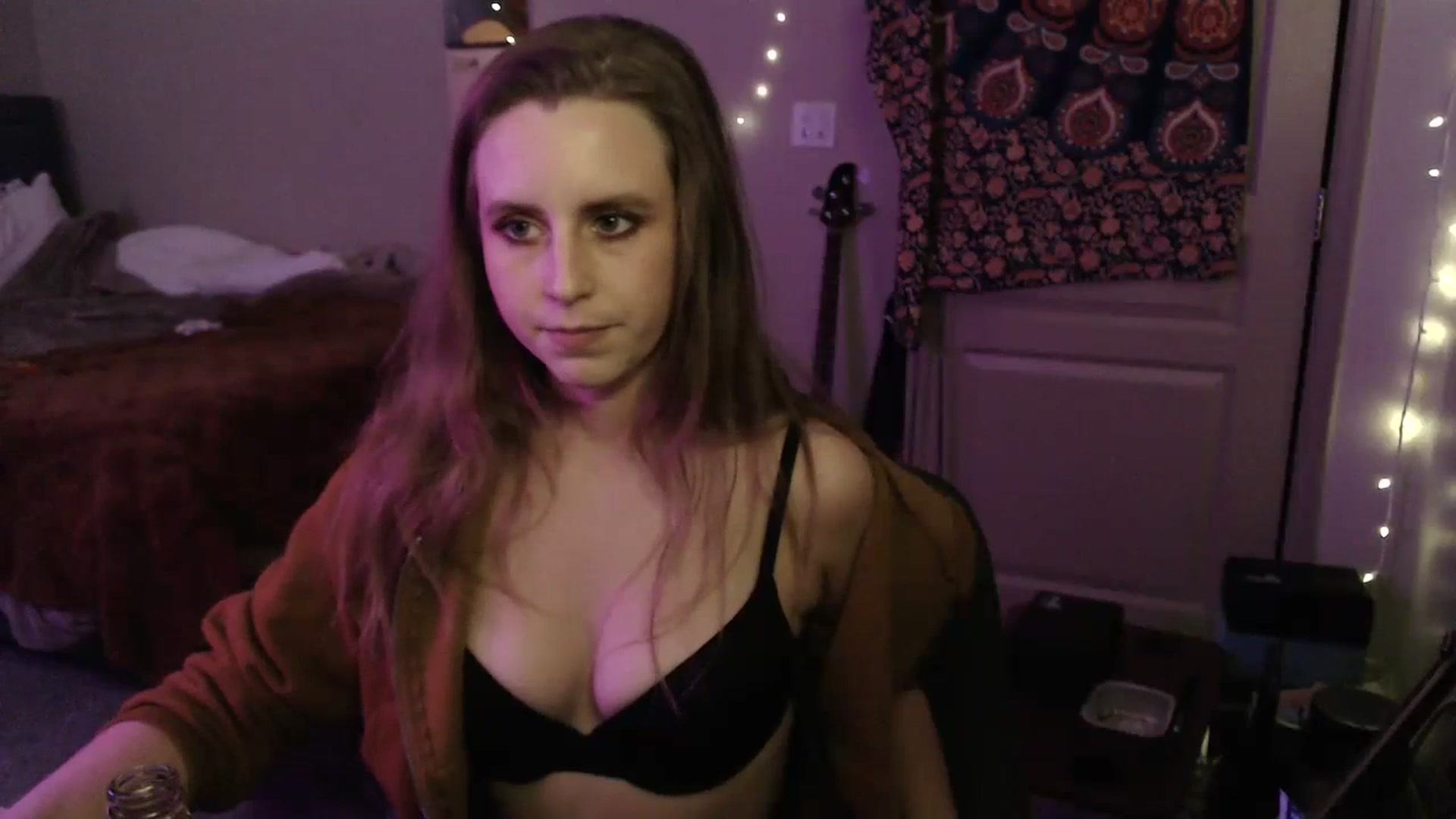 Gallery image thumbnail from Blake_Bardot's myfreecams stream on, 06/18/2023, 03:47 image 18 of 20
