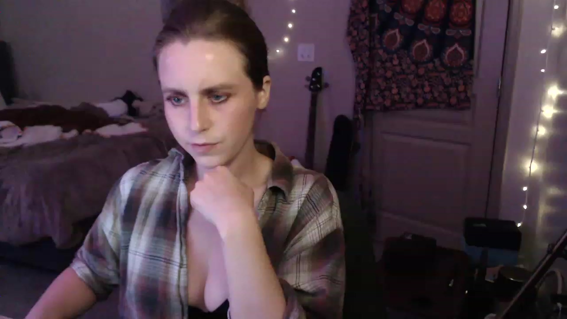 Gallery image thumbnail from Blake_Bardot's myfreecams stream on, 06/21/2023, 03:30 image 20 of 20