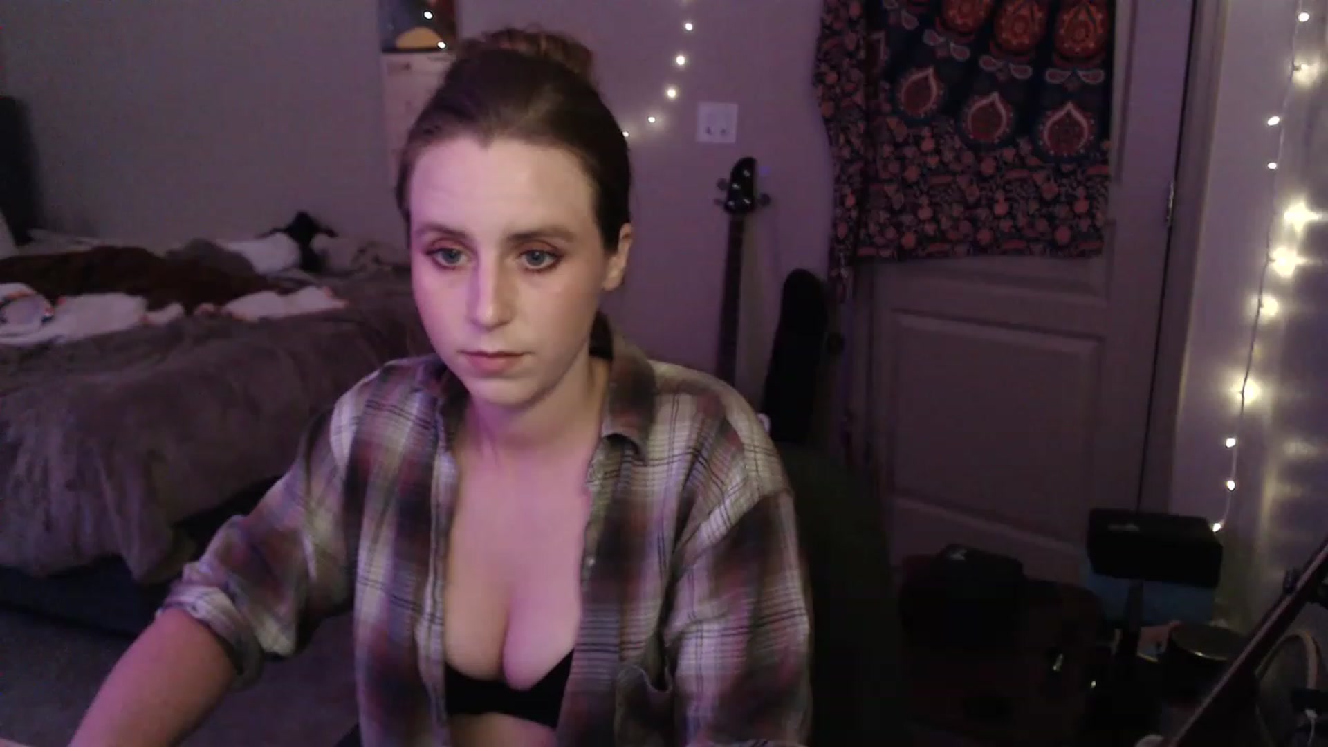 Gallery image thumbnail from Blake_Bardot's myfreecams stream on, 06/21/2023, 03:30 image 13 of 20