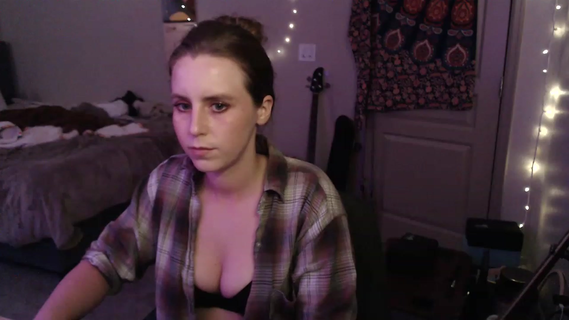 Gallery image thumbnail from Blake_Bardot's myfreecams stream on, 06/21/2023, 03:30 image 12 of 20