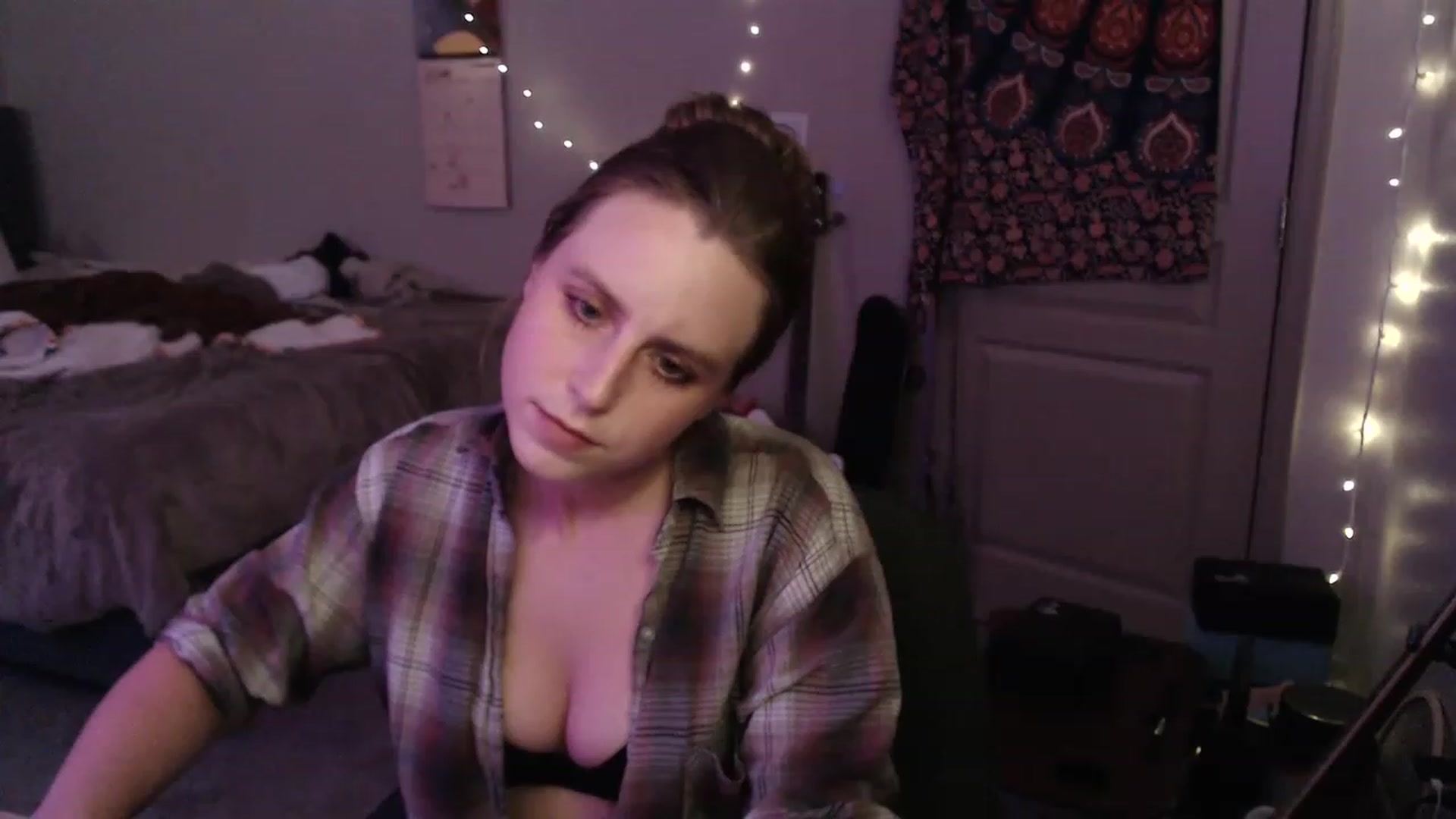 Gallery image thumbnail from Blake_Bardot's myfreecams stream on, 06/21/2023, 03:30 image 10 of 20