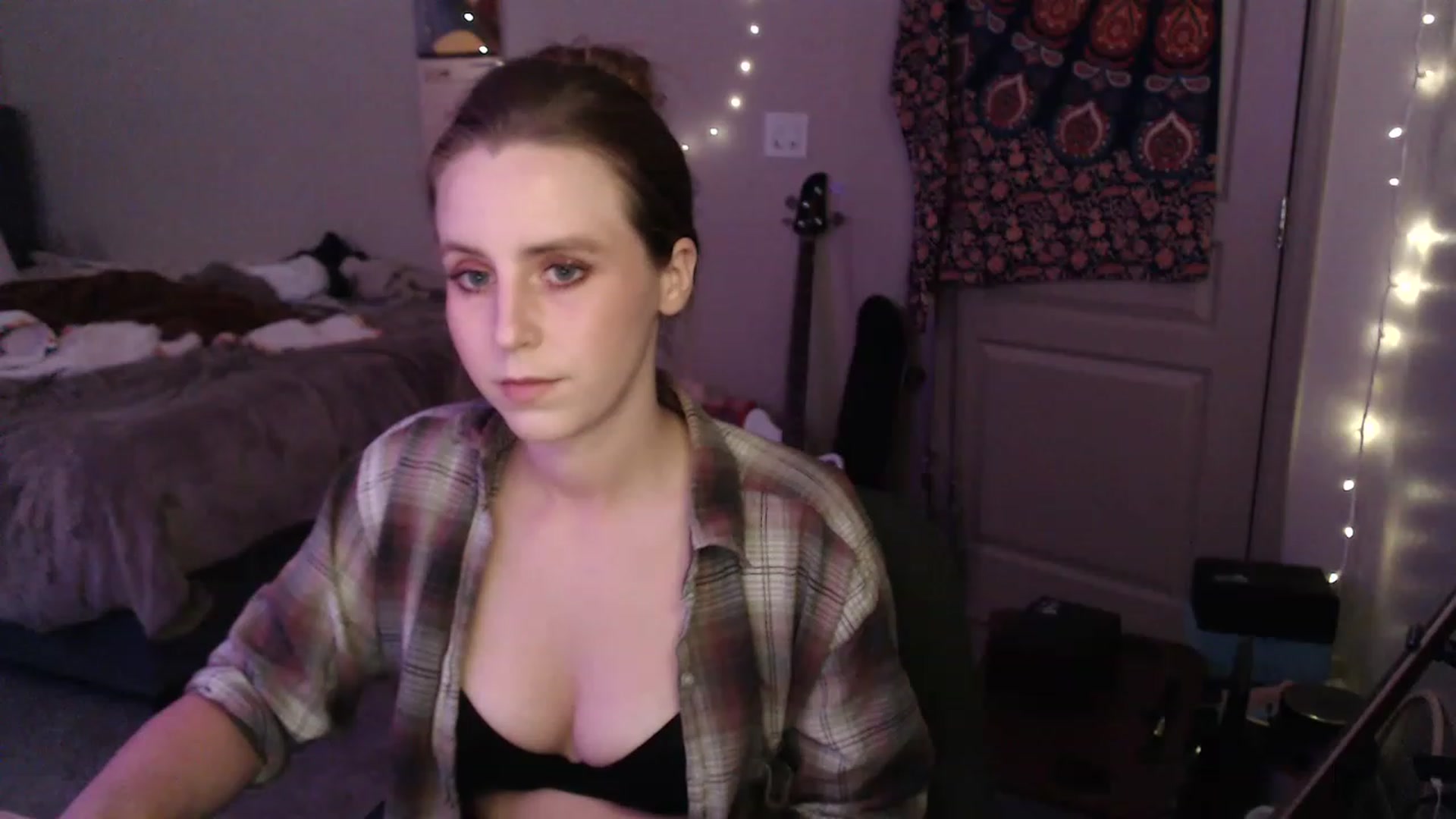 Gallery image thumbnail from Blake_Bardot's myfreecams stream on, 06/21/2023, 03:30 image 7 of 20