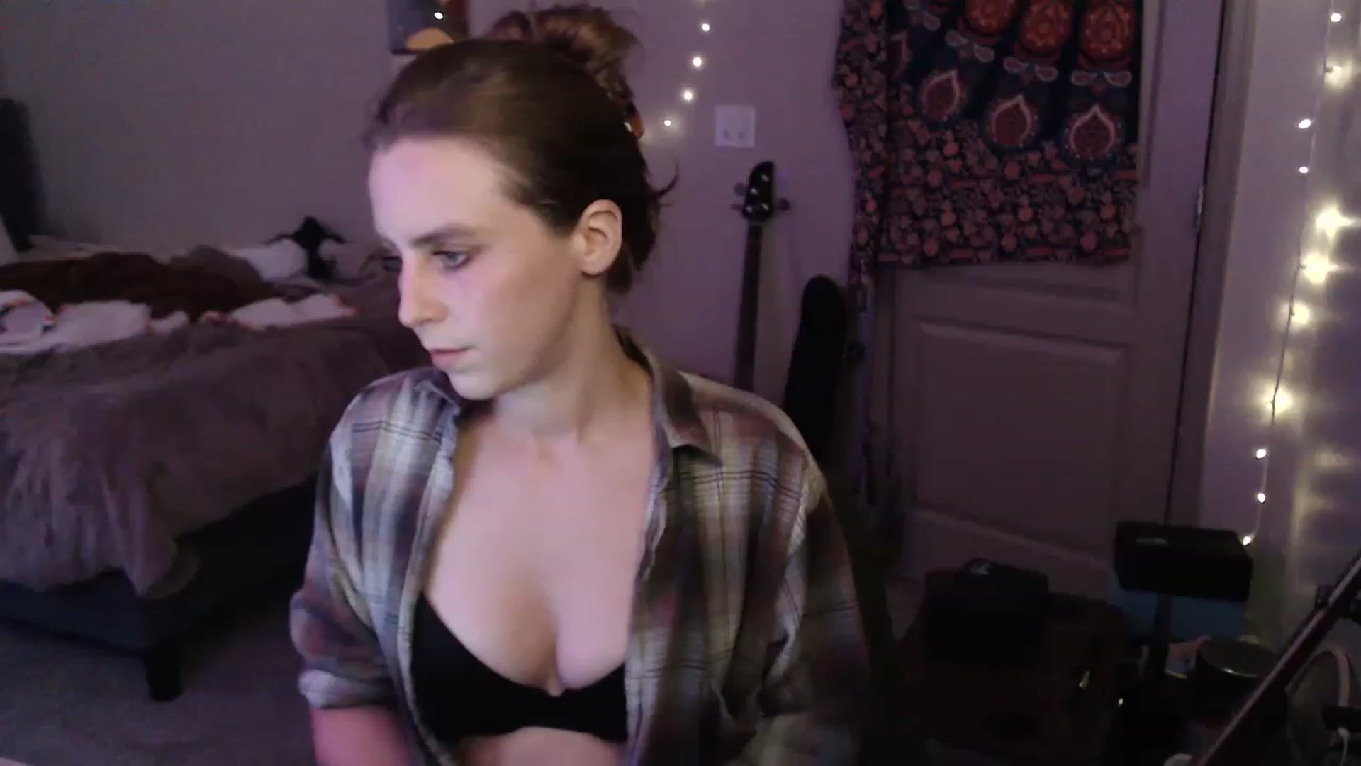 Gallery image thumbnail from Blake_Bardot's myfreecams stream on, 06/21/2023, 03:30 image 3 of 20