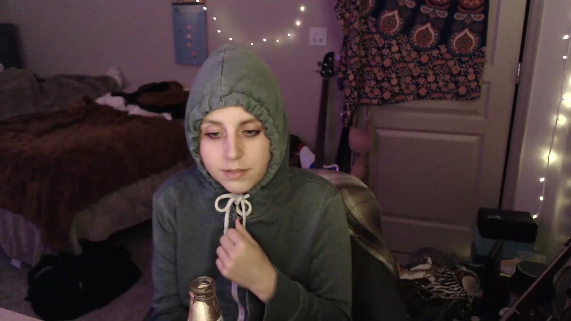 Gallery image thumbnail from Blake_Bardot's myfreecams stream on, 07/09/2023, 04:43 image 1 of 20