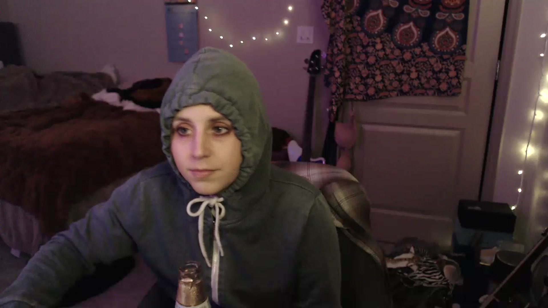 Gallery image thumbnail from Blake_Bardot's myfreecams stream on, 07/09/2023, 04:43 image 2 of 20