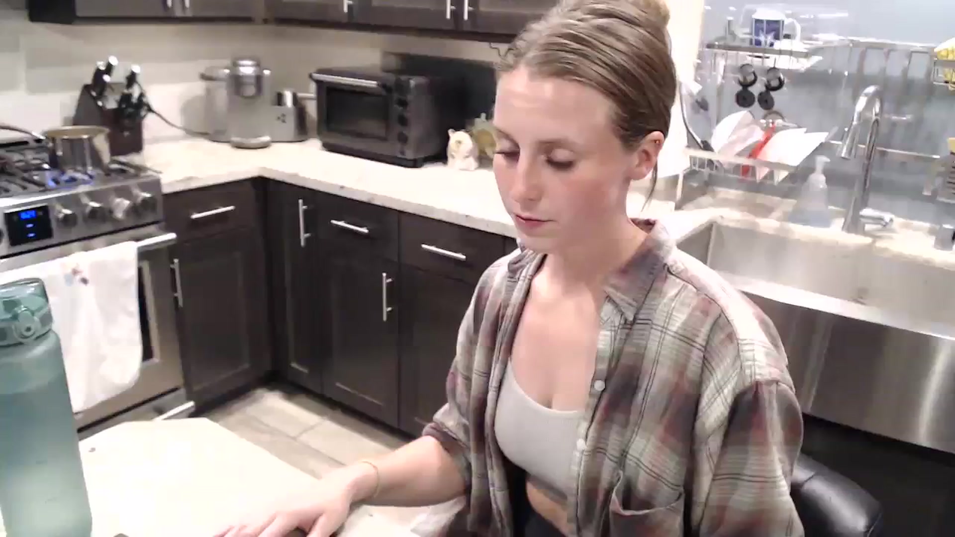 Gallery image thumbnail from Blake_Bardot's myfreecams stream on, 08/05/2023, 03:37 image 20 of 20