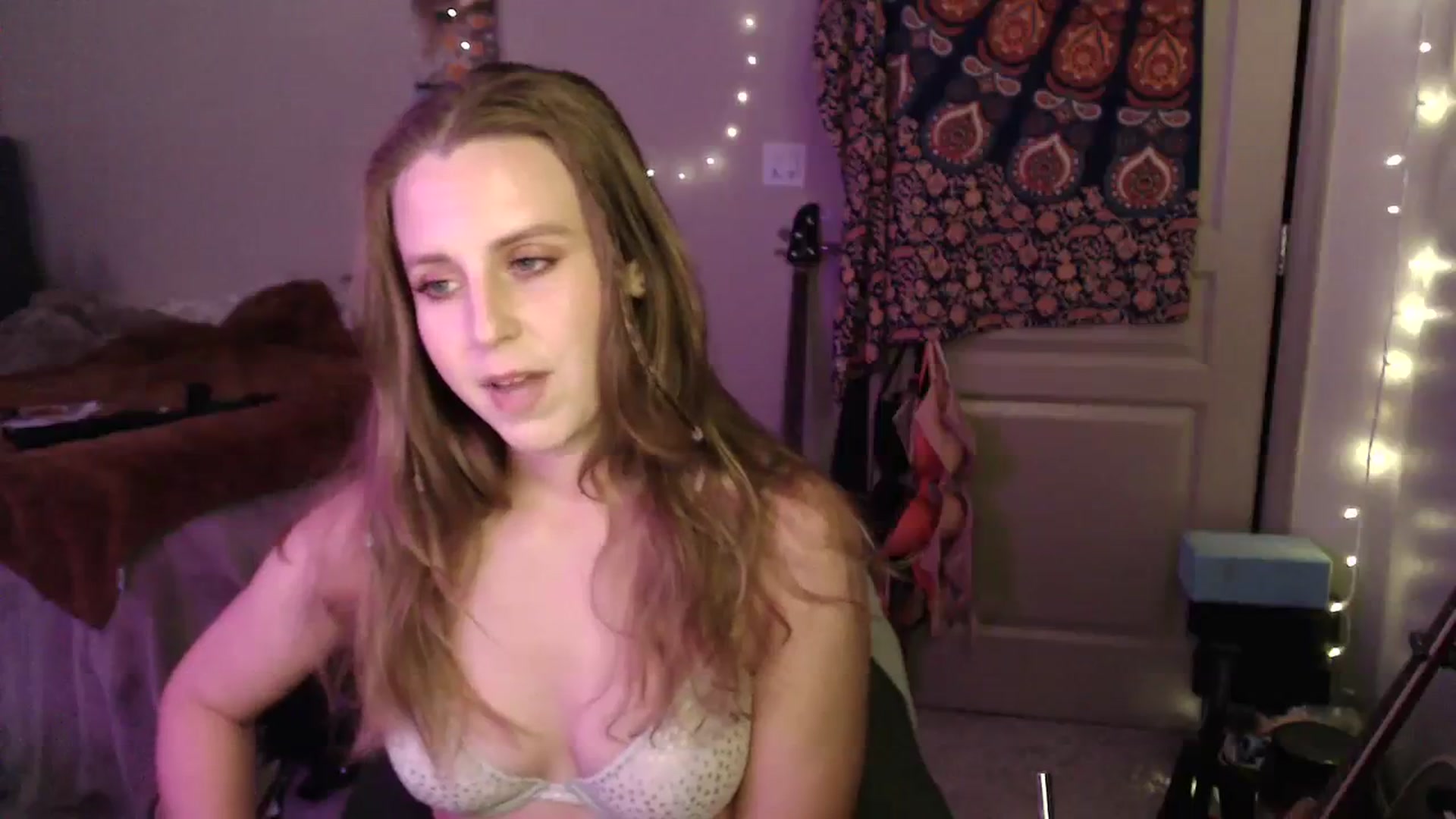Gallery image thumbnail from Blake_Bardot's myfreecams stream on, 08/16/2023, 04:21 image 14 of 20