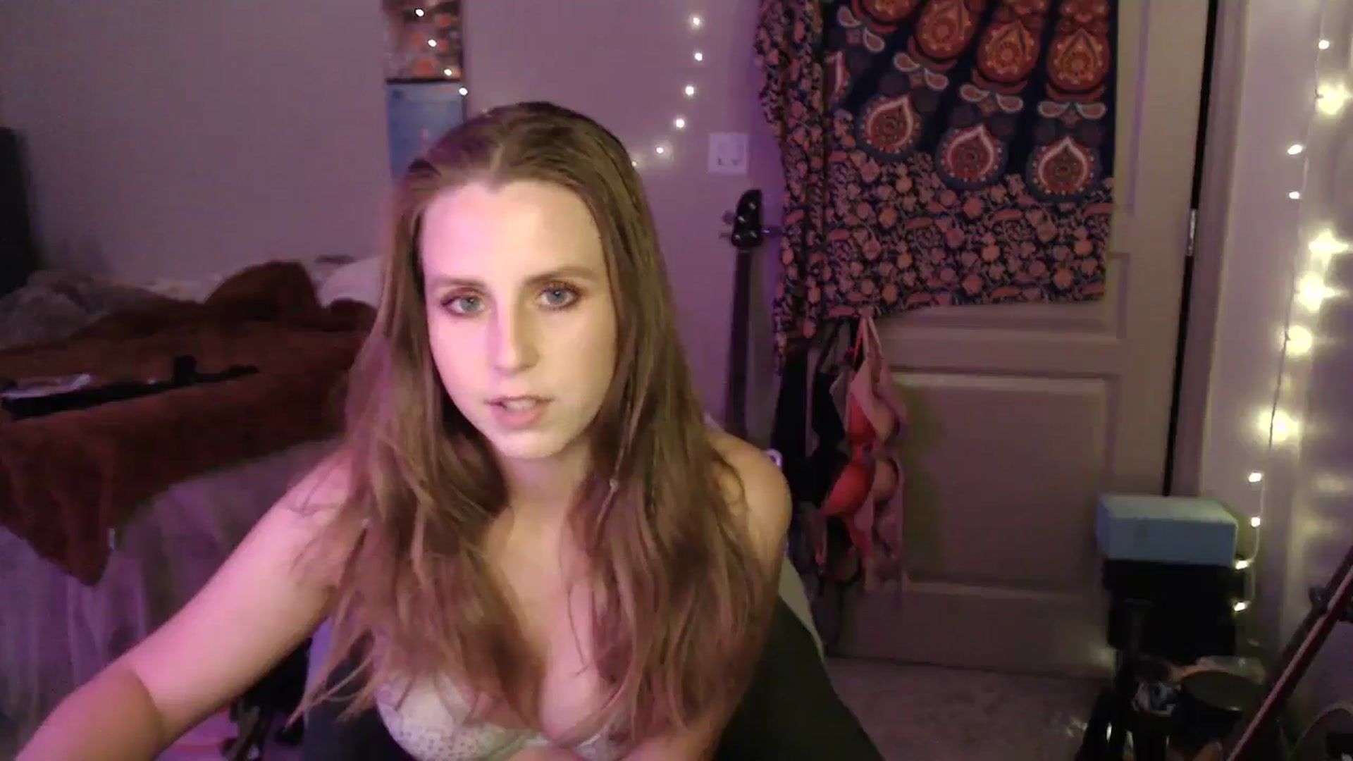 Gallery image thumbnail from Blake_Bardot's myfreecams stream on, 08/16/2023, 04:21 image 9 of 20