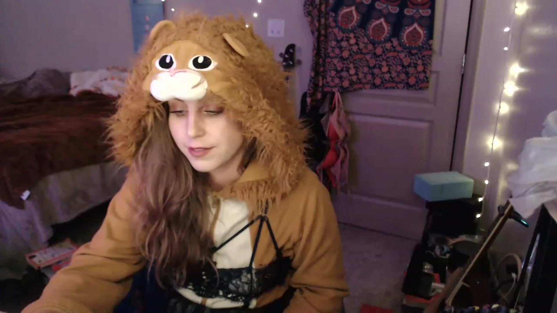 Gallery image thumbnail from Blake_Bardot's myfreecams stream on, 08/18/2023, 05:12 image 6 of 20