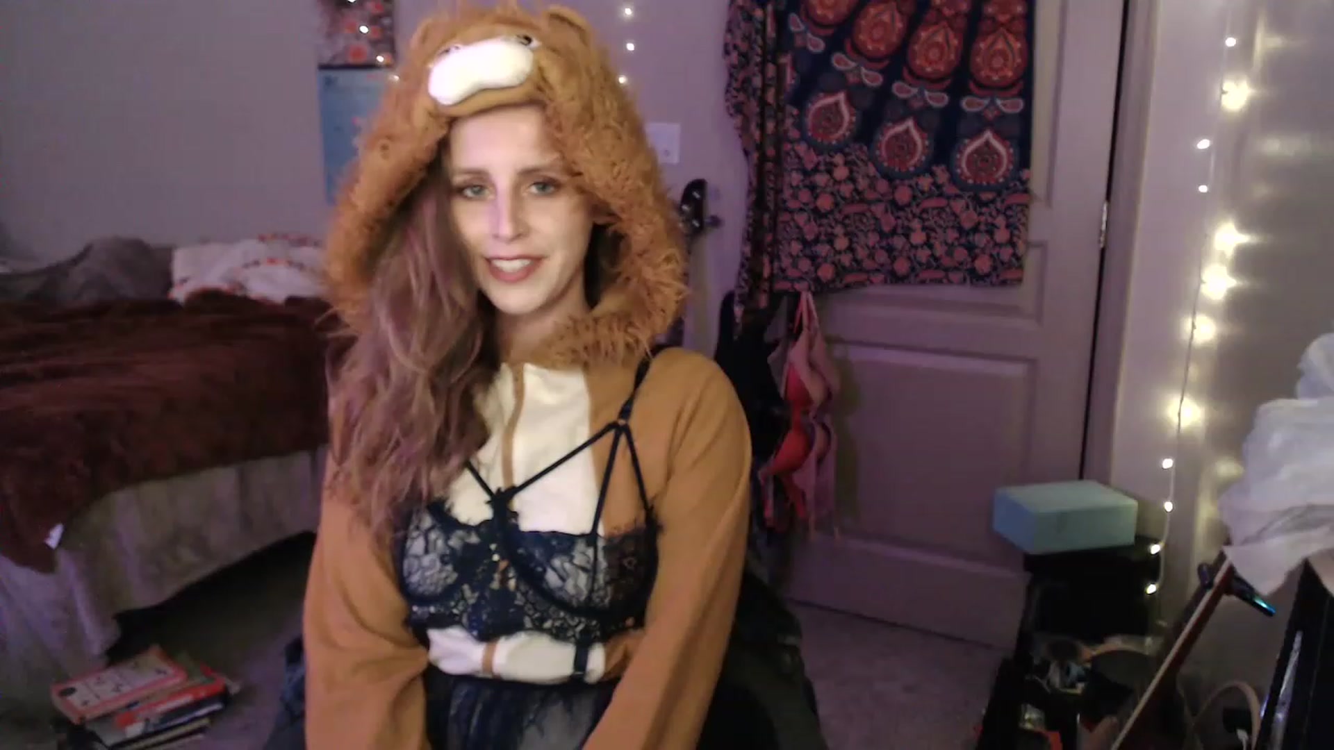 Gallery image thumbnail from Blake_Bardot's myfreecams stream on, 08/18/2023, 05:12 image 5 of 20