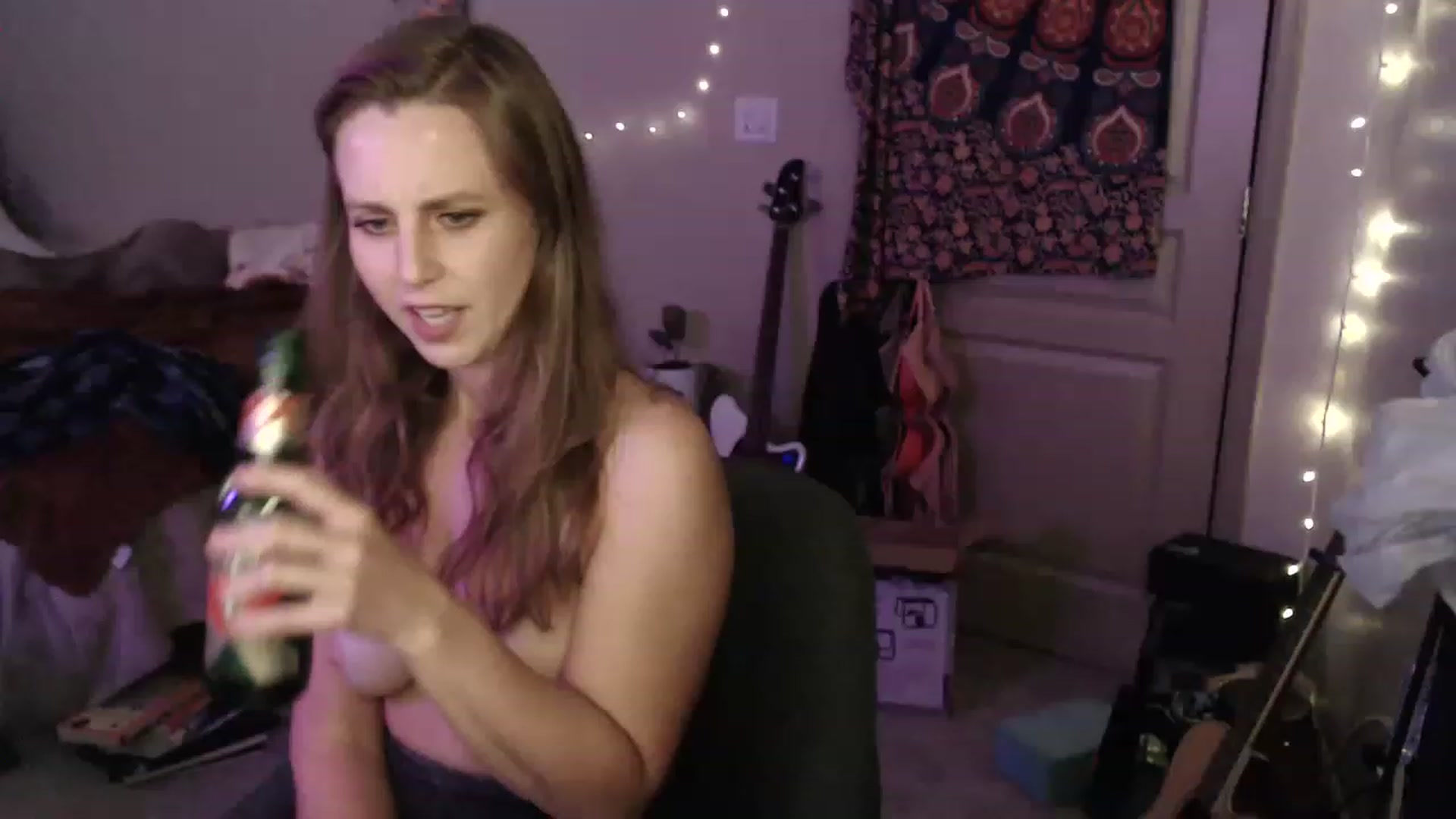 Gallery image thumbnail from Blake_Bardot's myfreecams stream on, 08/18/2023, 08:01 image 5 of 20