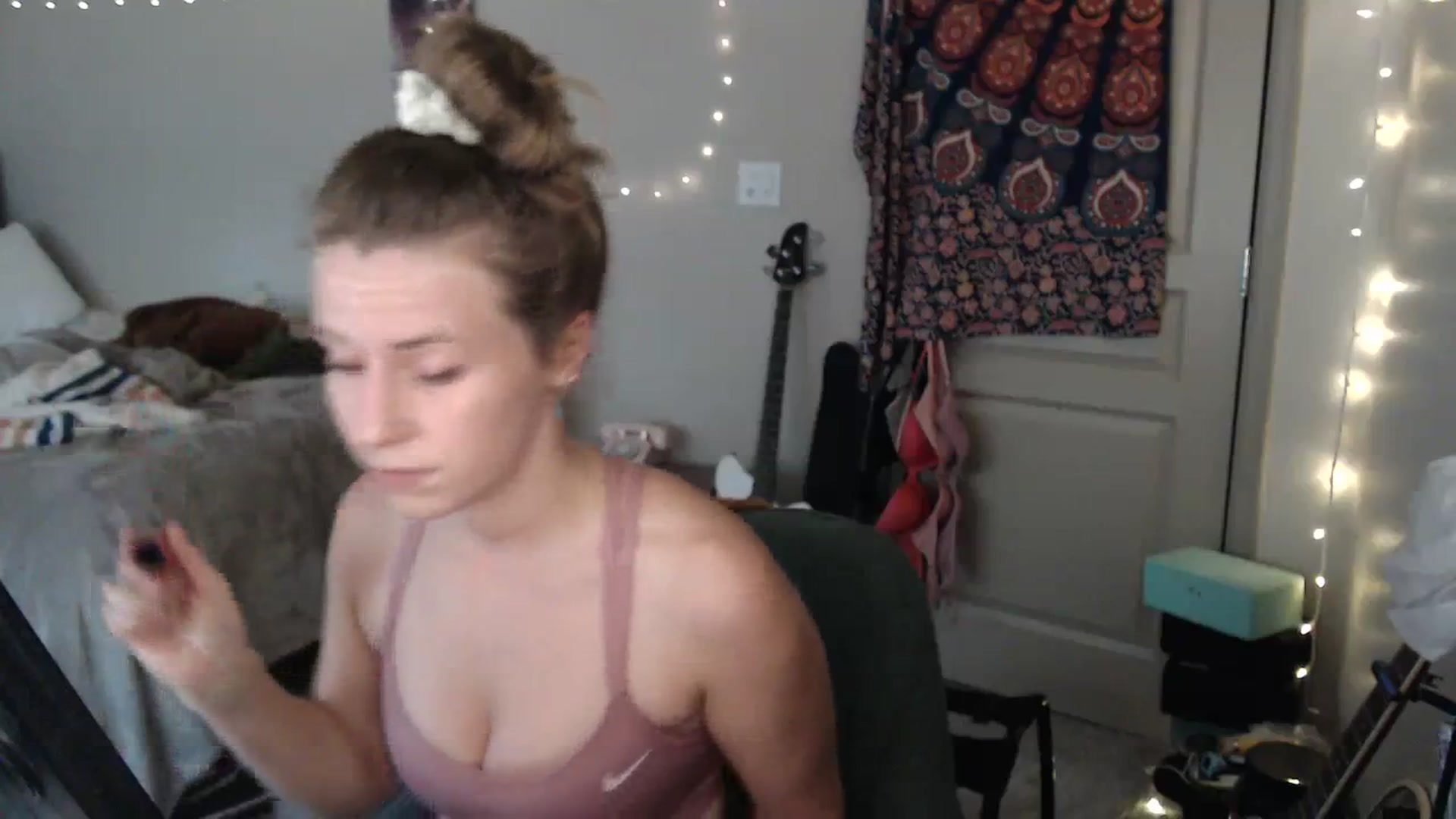 Gallery image thumbnail from Blake_Bardot's myfreecams stream on, 08/22/2023, 24:01 image 14 of 20