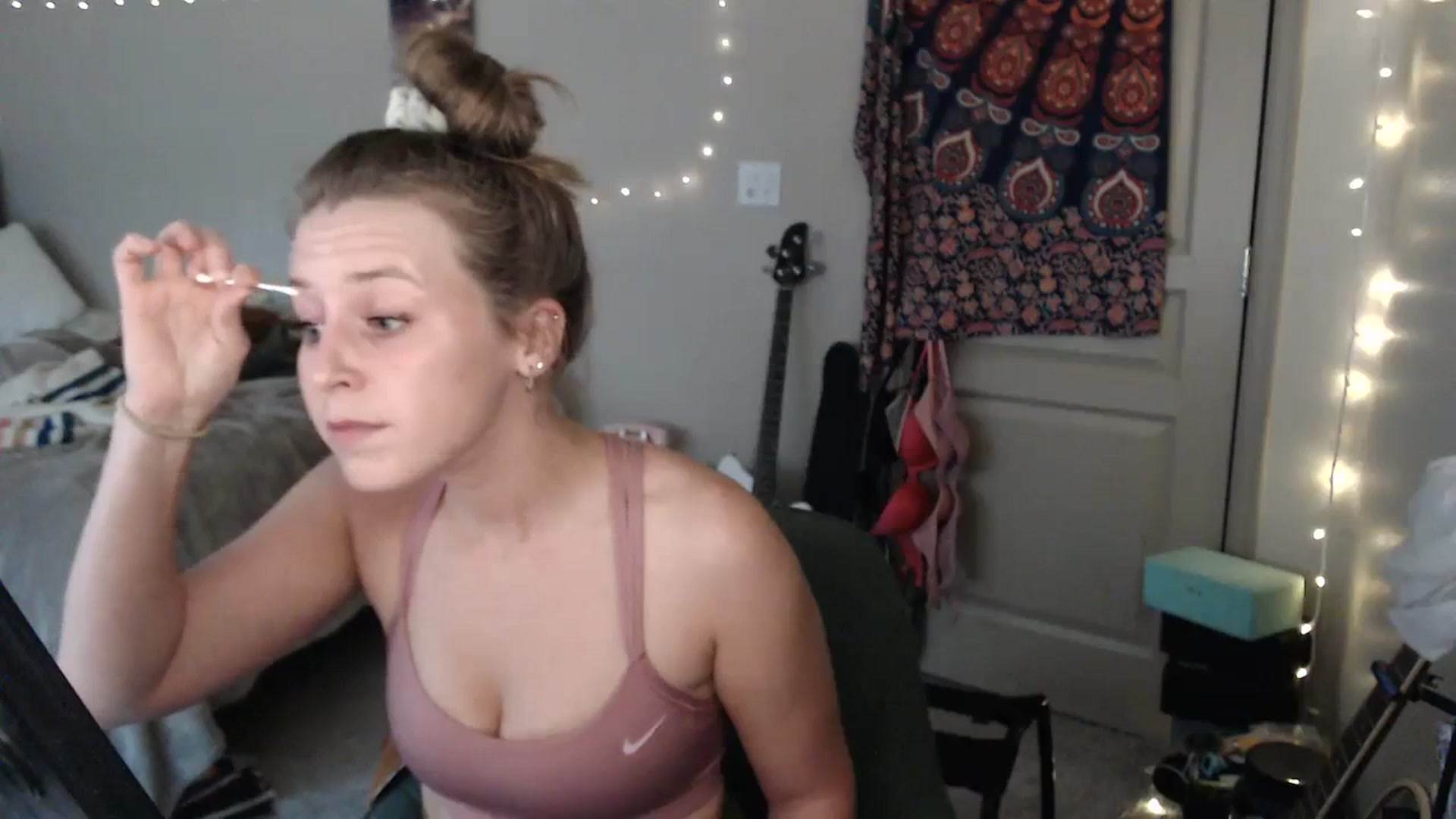 Gallery image thumbnail from Blake_Bardot's myfreecams stream on, 08/22/2023, 24:01 image 16 of 20