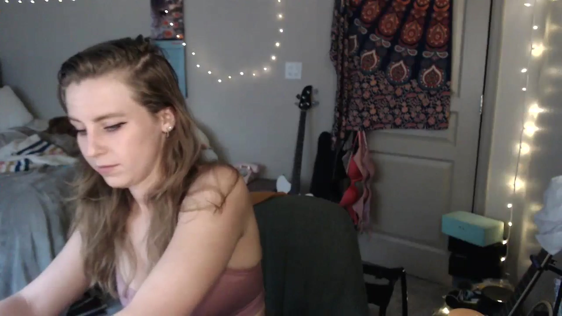 Gallery image thumbnail from Blake_Bardot's myfreecams stream on, 08/22/2023, 24:19 image 15 of 20
