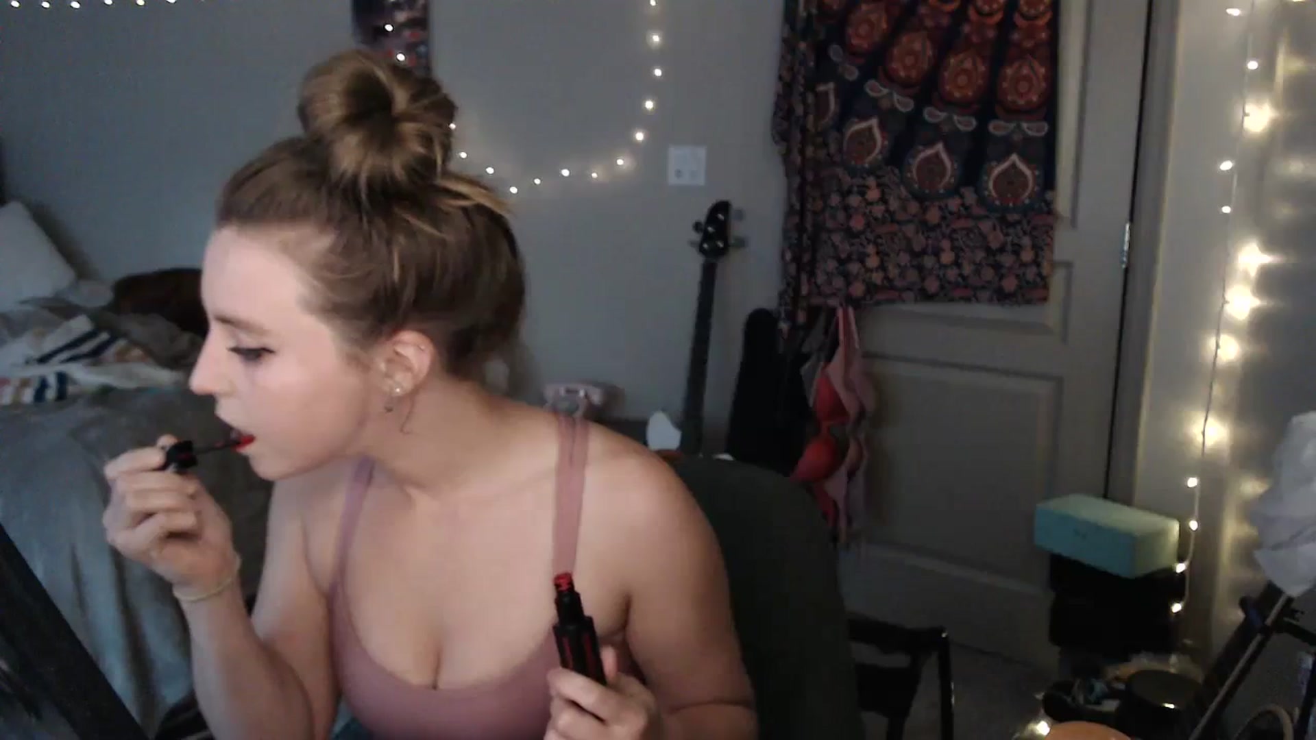 Gallery image thumbnail from Blake_Bardot's myfreecams stream on, 08/22/2023, 24:19 image 3 of 20