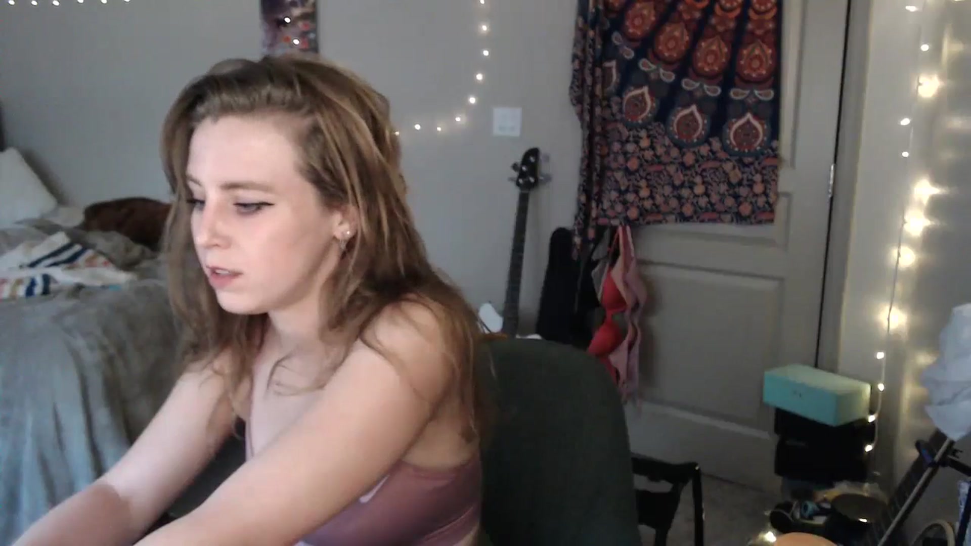 Gallery image thumbnail from Blake_Bardot's myfreecams stream on, 08/22/2023, 24:19 image 19 of 20