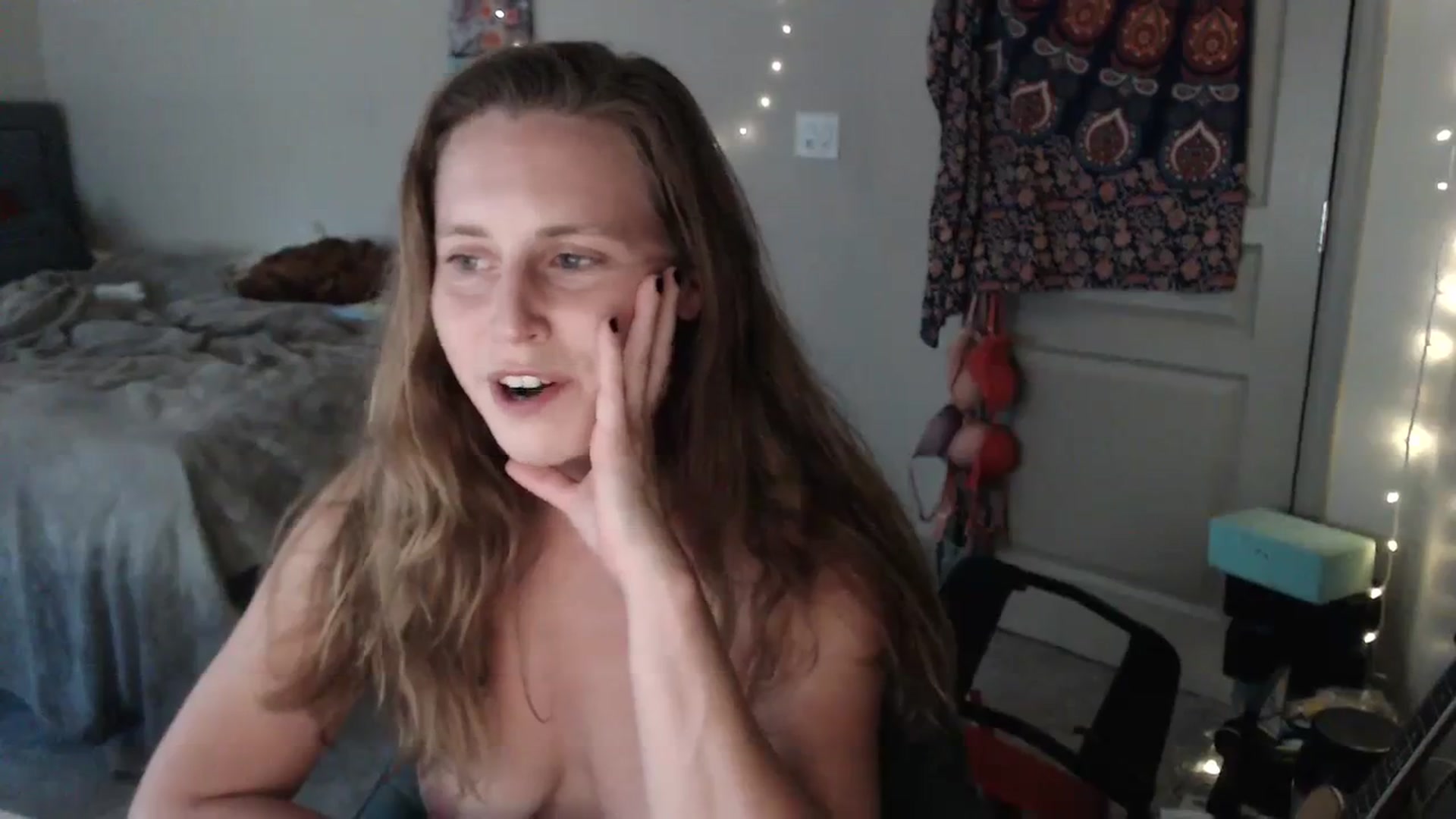 Gallery image thumbnail from Blake_Bardot's myfreecams stream on, 08/27/2023, 23:43 image 13 of 20