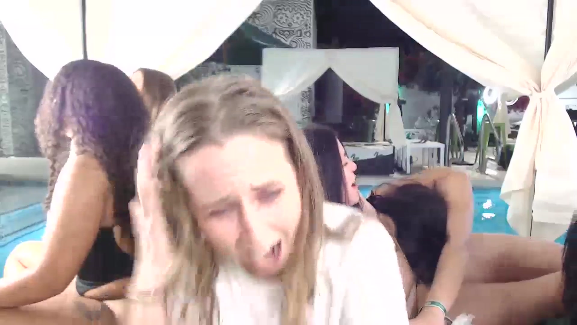 Gallery image thumbnail from Blake_Bardot's myfreecams stream on, 10/10/2023, 08:31 image 20 of 20