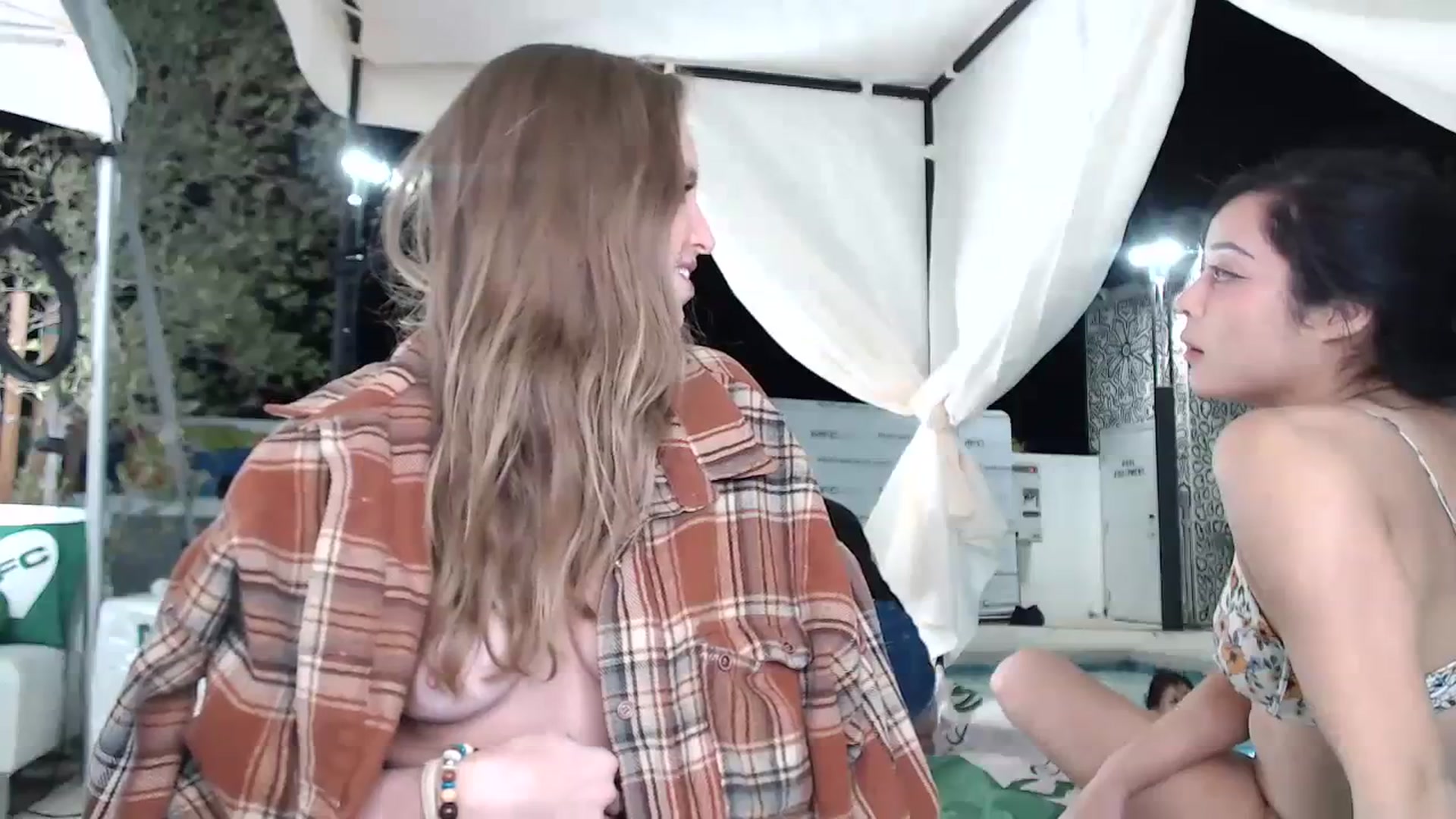 Gallery image thumbnail from Blake_Bardot's myfreecams stream on, 10/12/2023, 07:07 image 7 of 20
