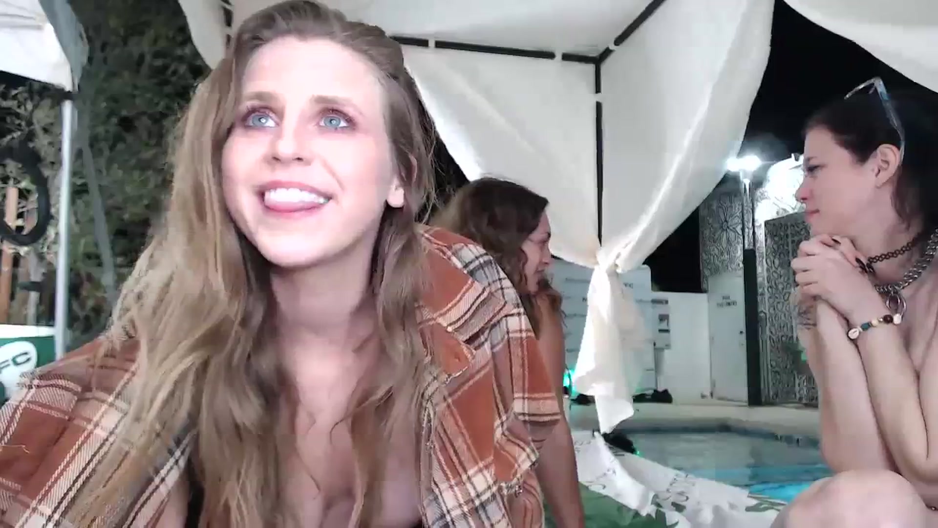 Gallery image thumbnail from Blake_Bardot's myfreecams stream on, 10/12/2023, 07:07 image 4 of 20