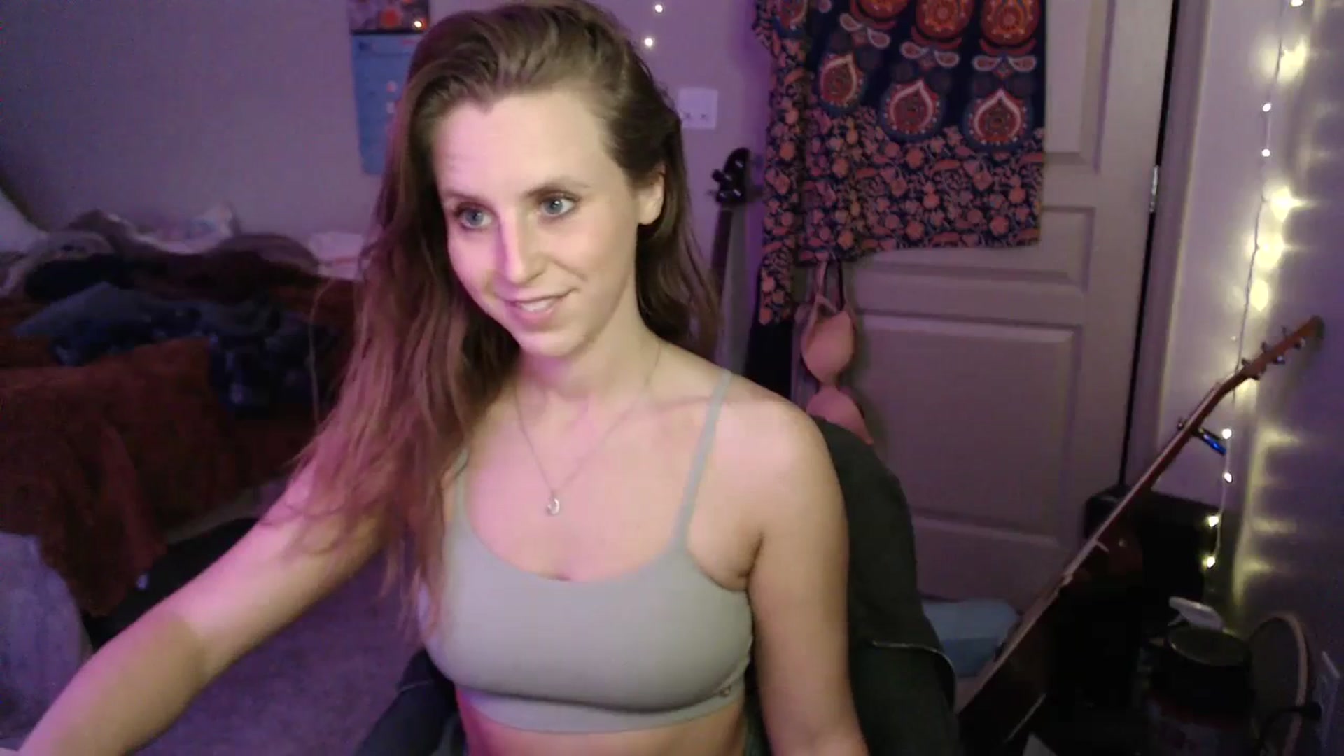 Gallery image thumbnail from Blake_Bardot's myfreecams stream on, 10/16/2023, 24:43 image 13 of 20