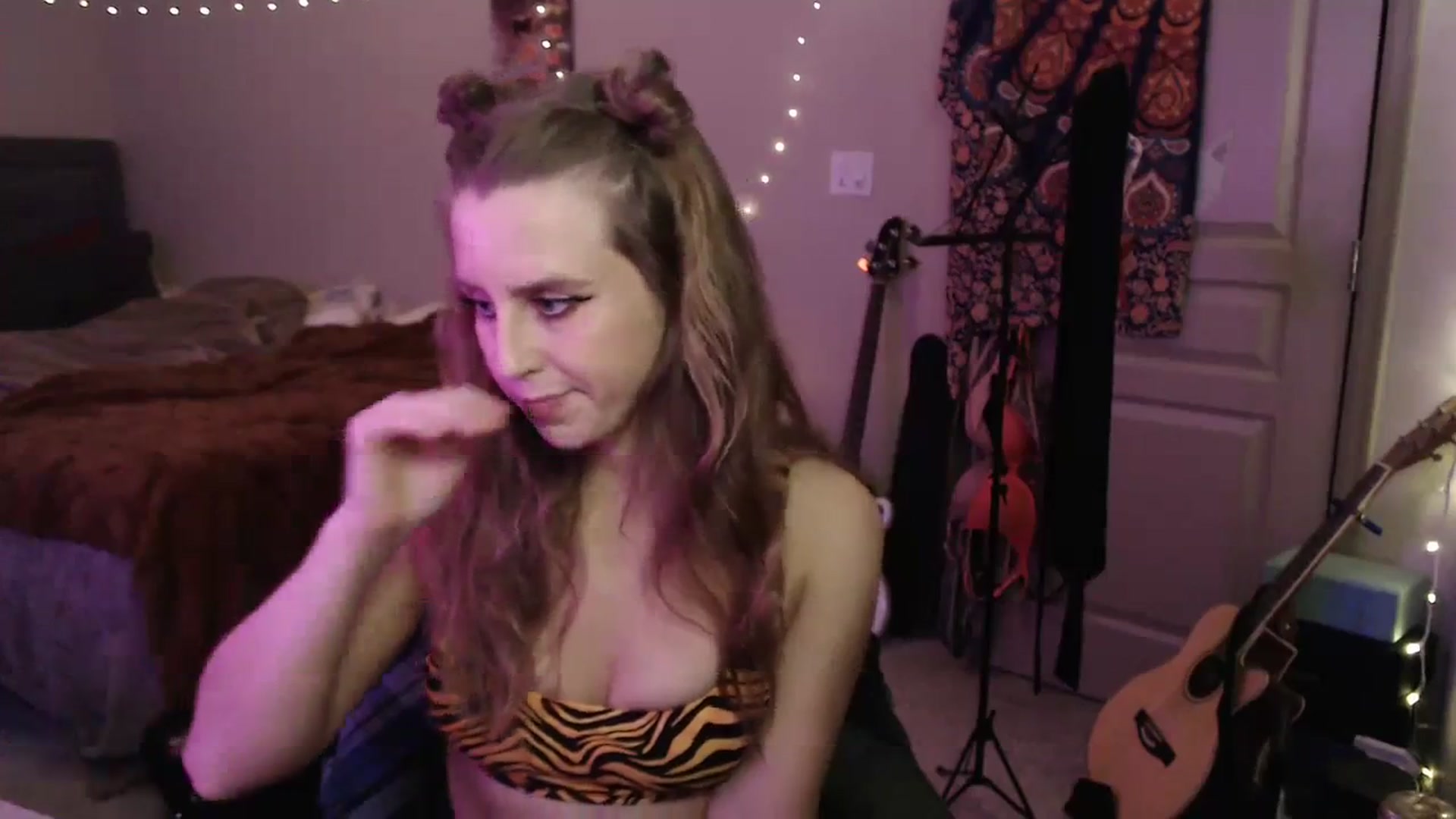 Gallery image thumbnail from Blake_Bardot's myfreecams stream on, 10/29/2023, 06:13 image 8 of 20