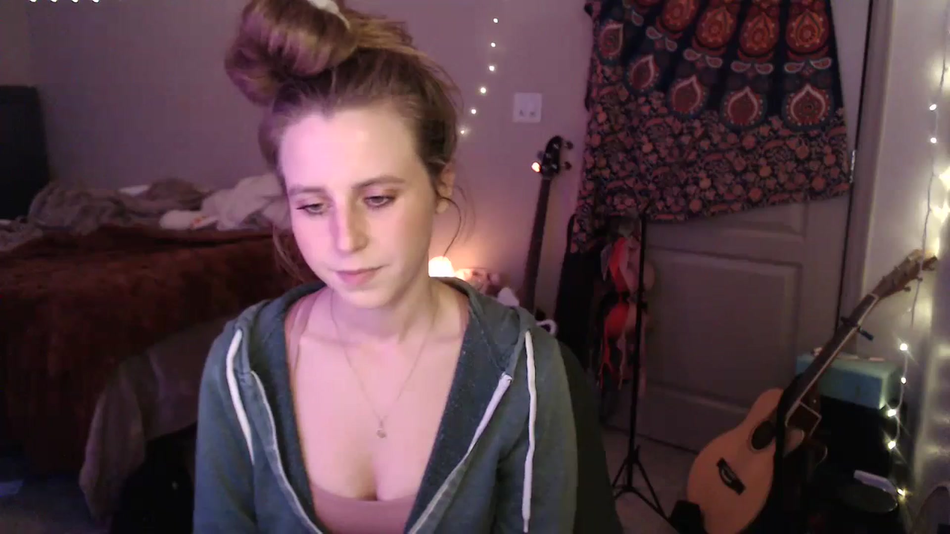 Gallery image thumbnail from Blake_Bardot's myfreecams stream on, 10/31/2023, 06:54 image 12 of 20