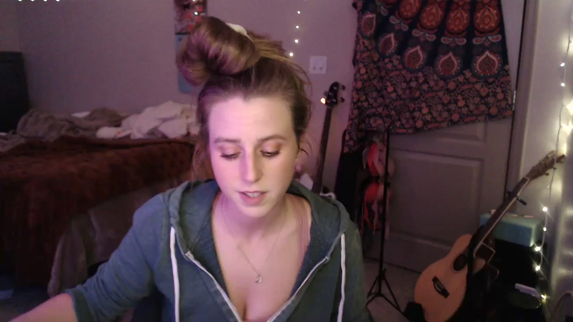 Gallery image thumbnail from Blake_Bardot's myfreecams stream on, 10/31/2023, 06:54 image 1 of 20
