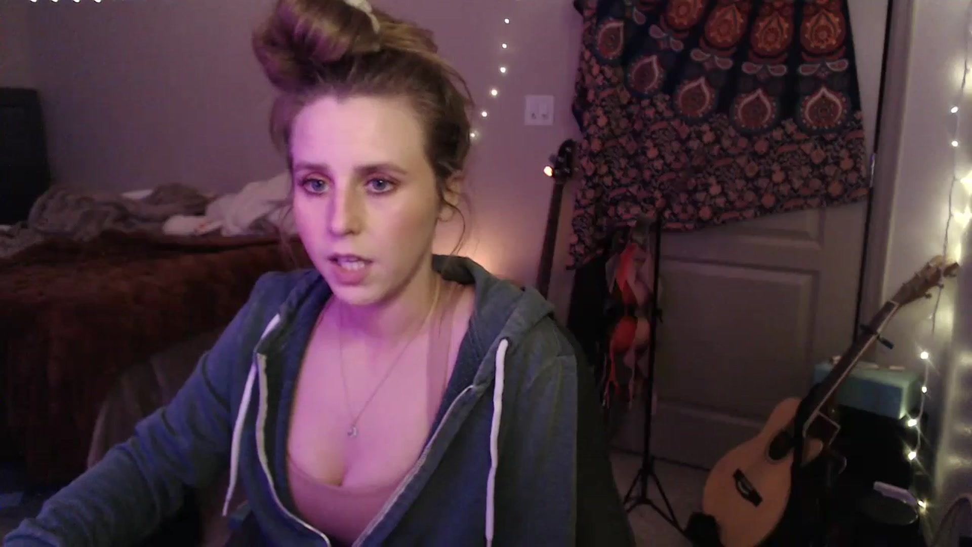 Gallery image thumbnail from Blake_Bardot's myfreecams stream on, 10/31/2023, 06:54 image 17 of 20
