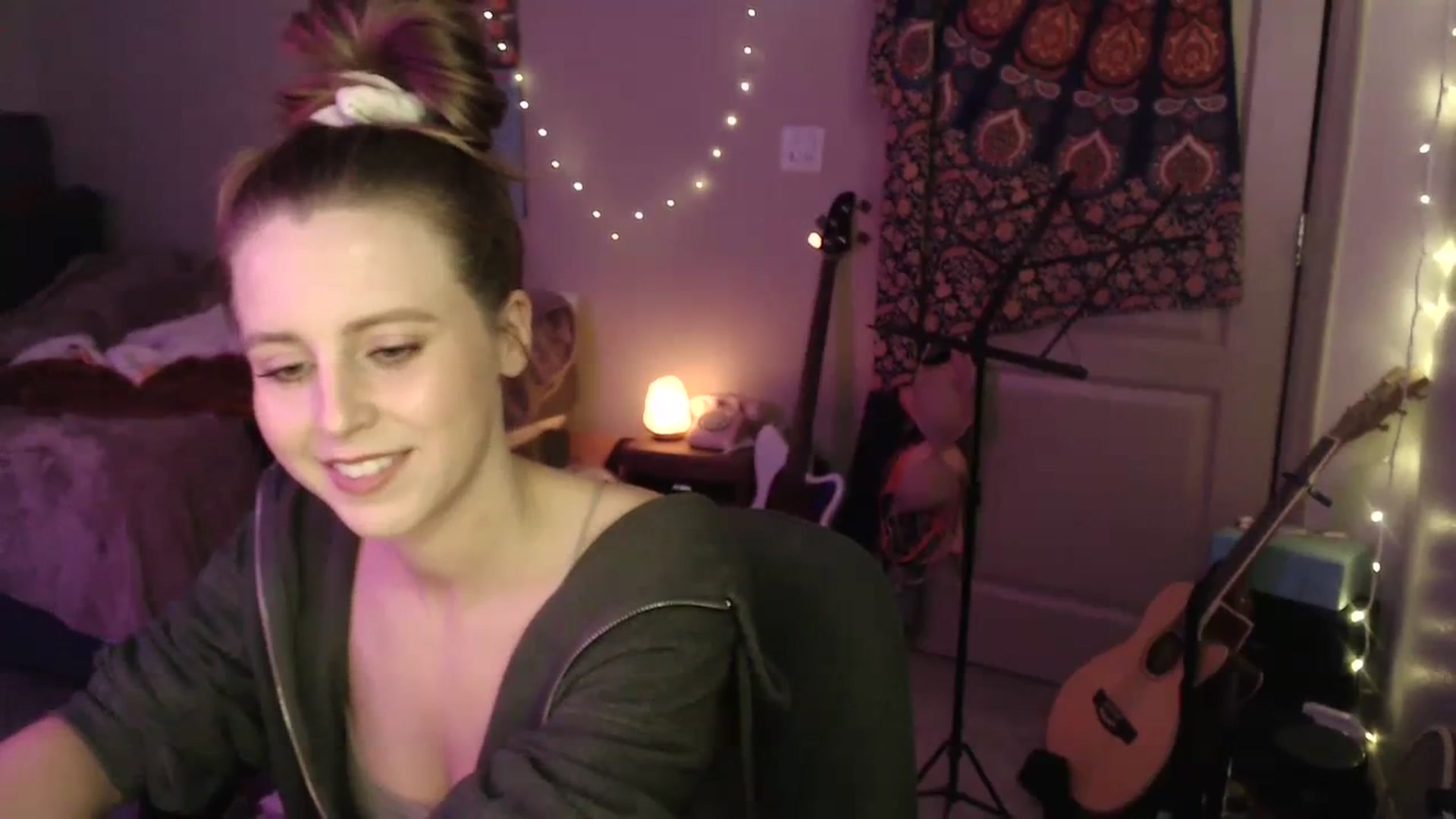 Gallery image thumbnail from Blake_Bardot's myfreecams stream on, 11/08/2023, 24:58 image 8 of 20