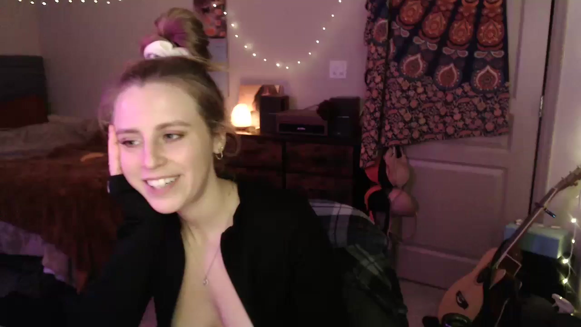 Gallery image thumbnail from Blake_Bardot's myfreecams stream on, 11/15/2023, 05:04 image 17 of 20